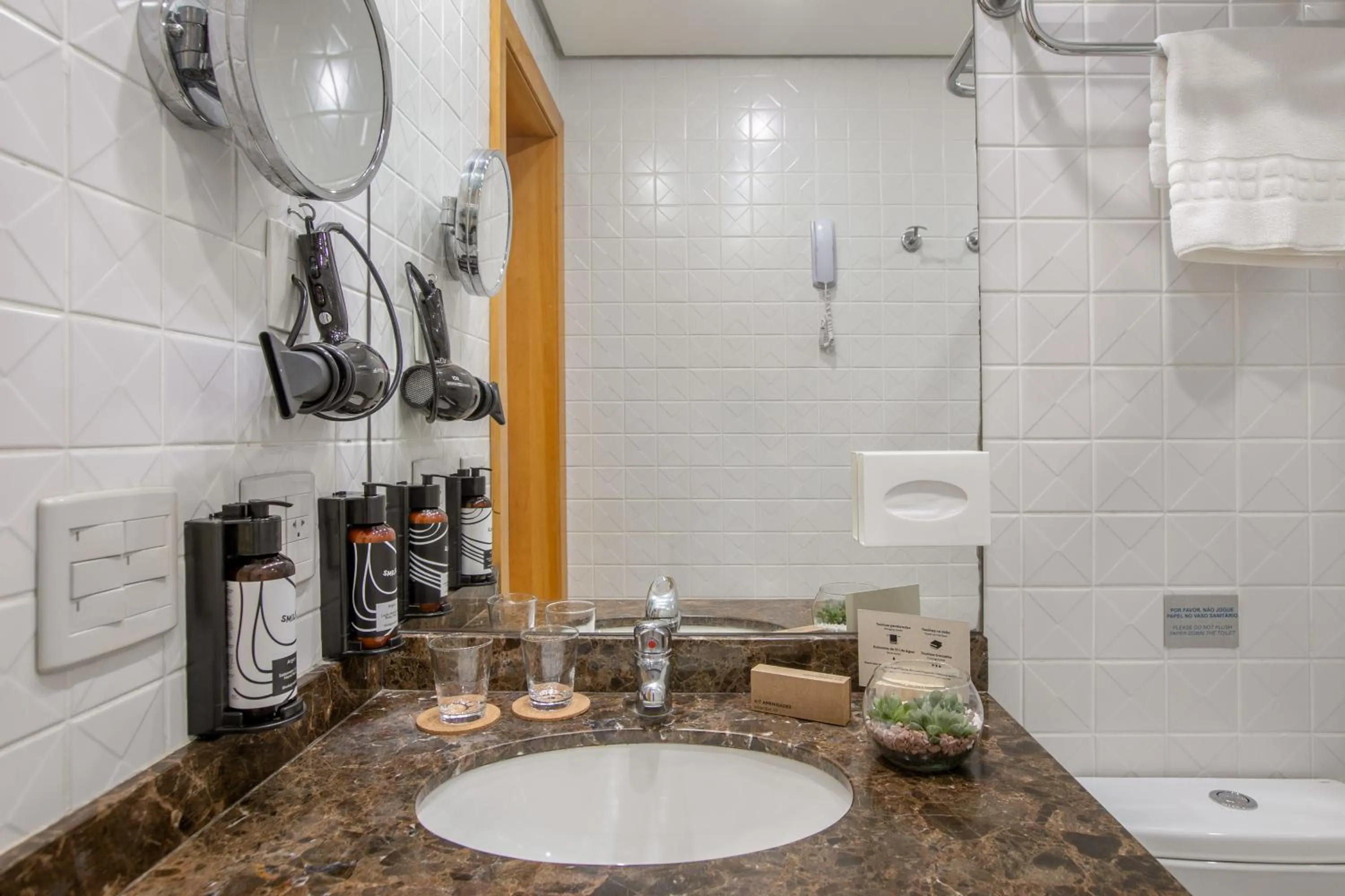 Bathroom in INNSiDE by Meliá São Paulo Higienópolis