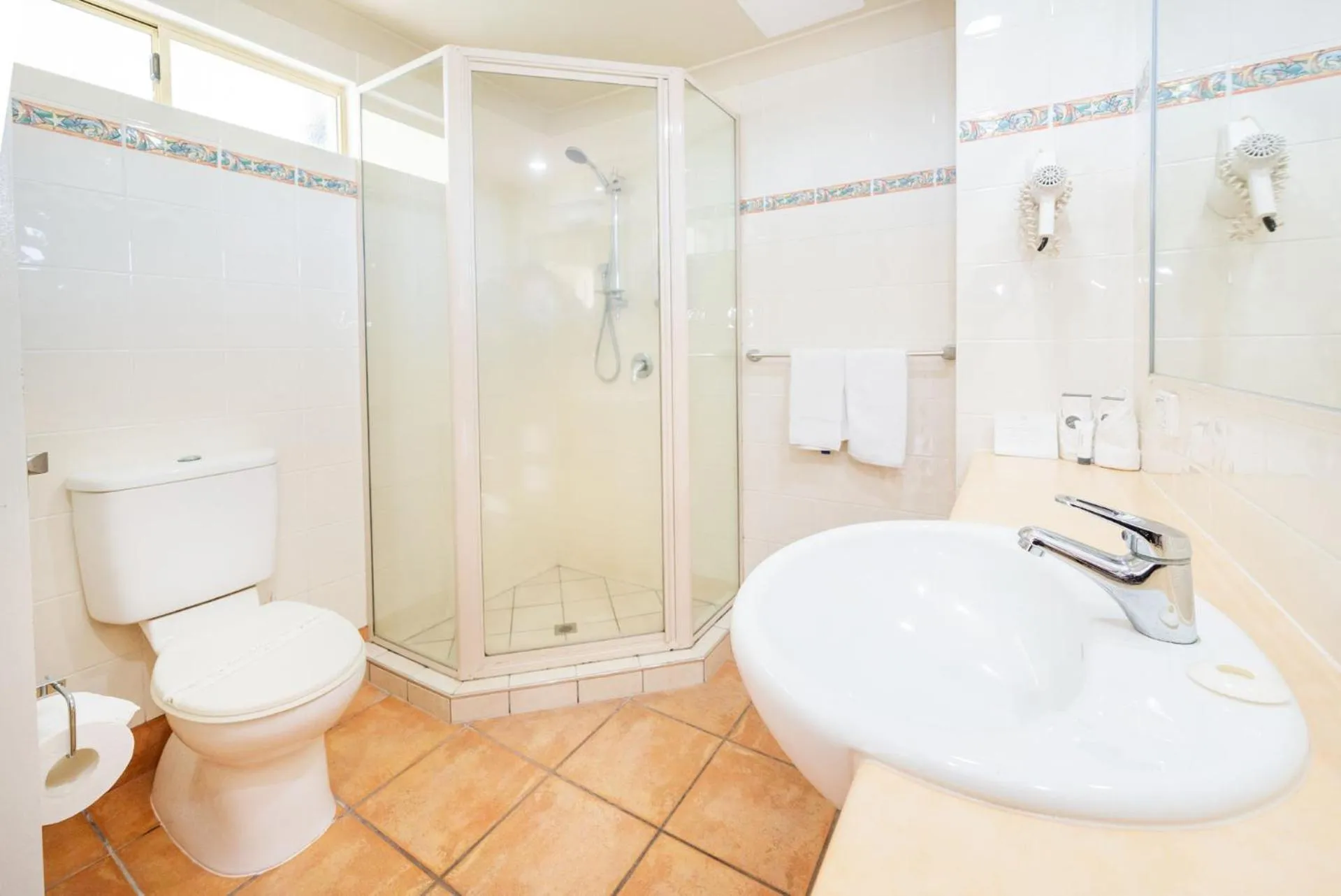 Shamrock Gardens Motel