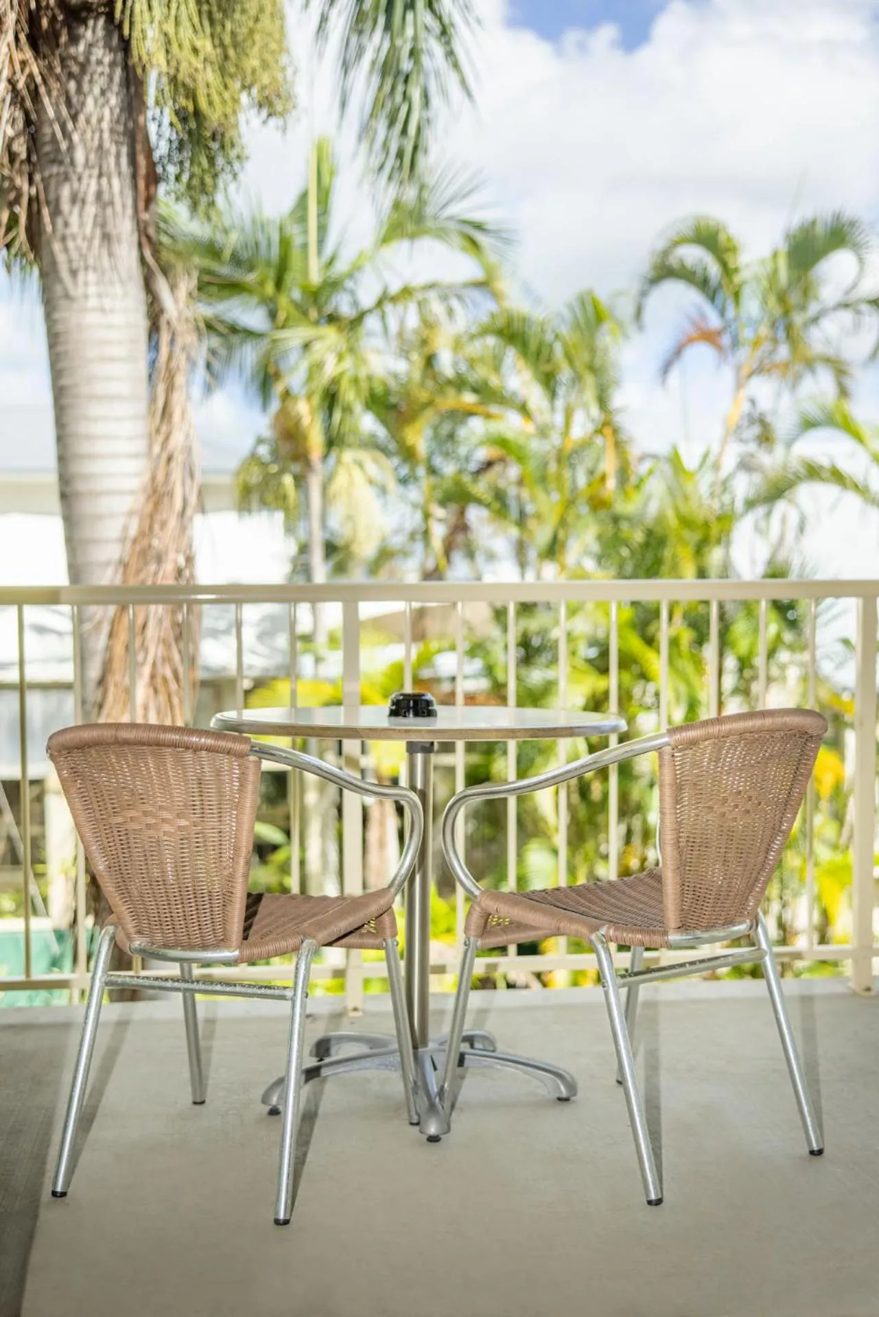 Shamrock Gardens Motel