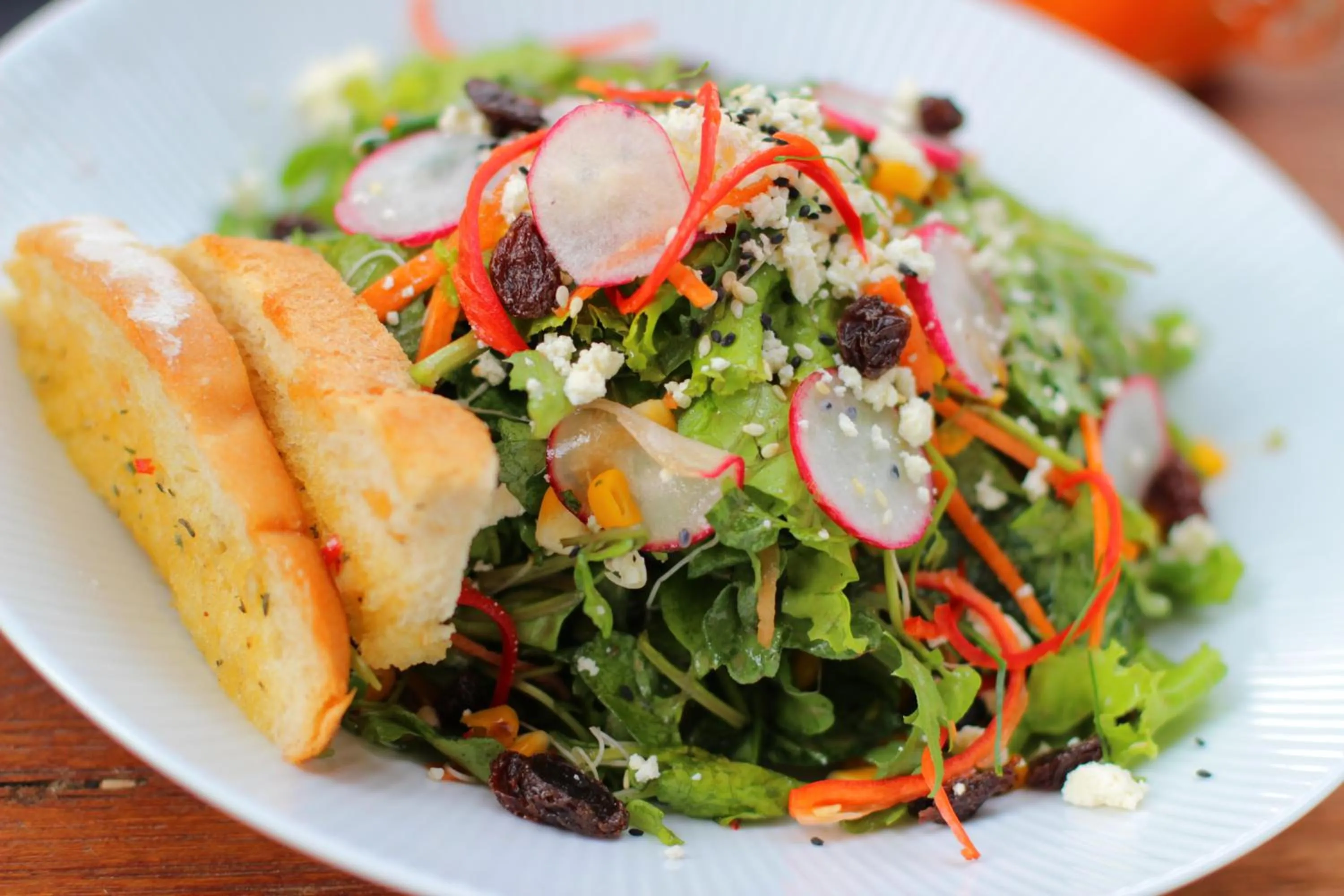 Restaurant/places to eat in Suarti Boutique Village