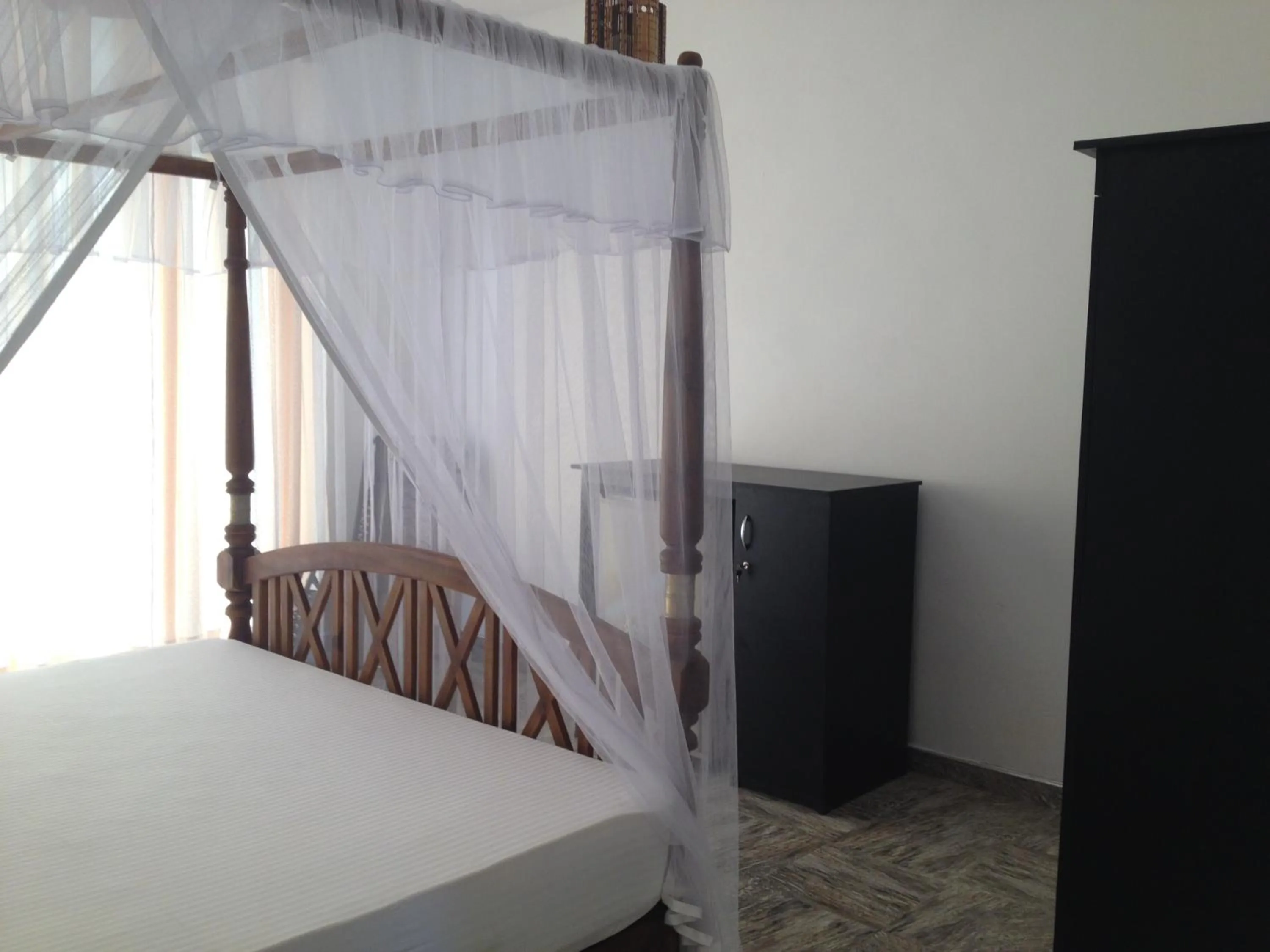 Photo of the whole room in Mirissa Seastar