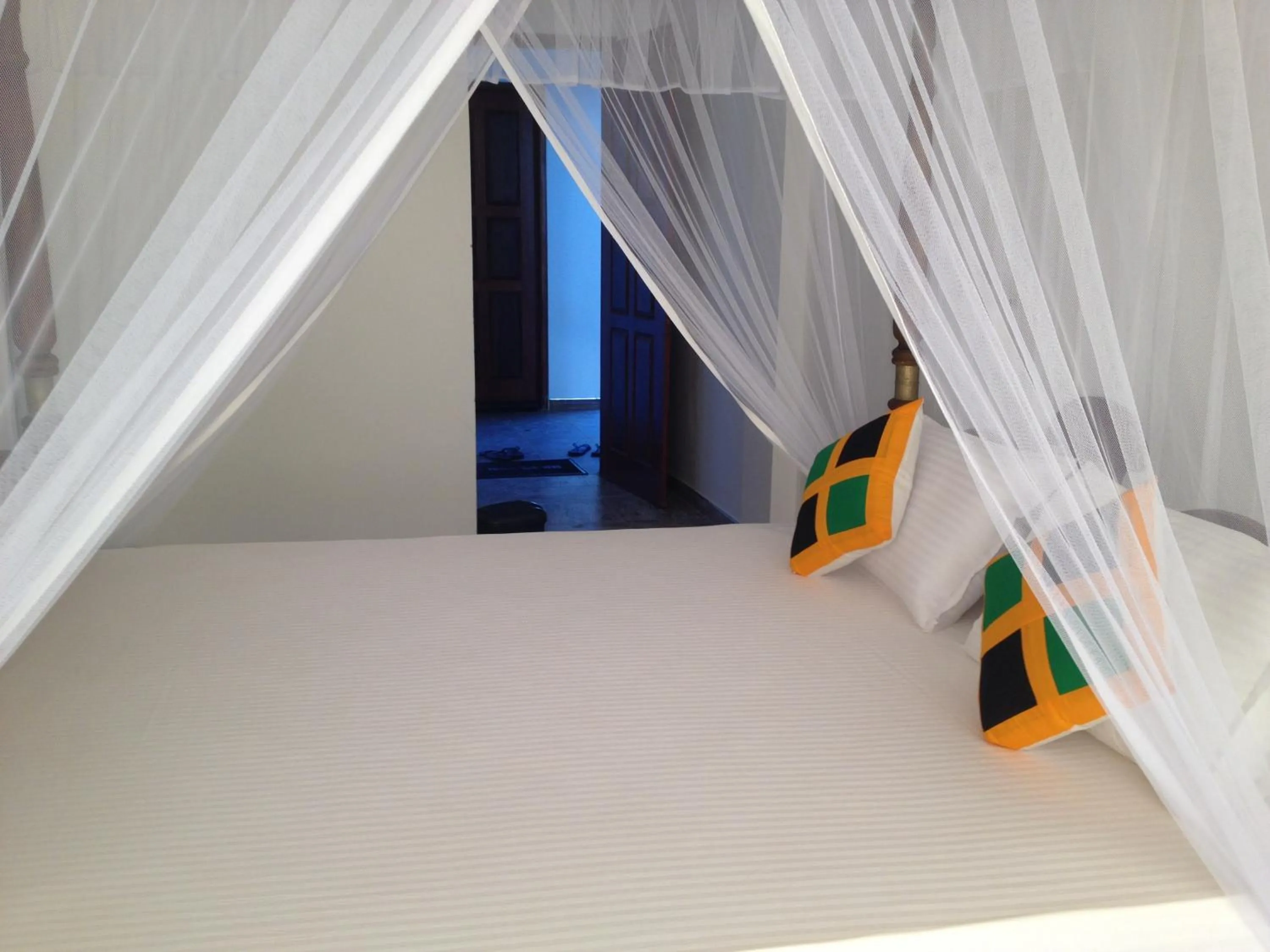 Bed in Mirissa Seastar