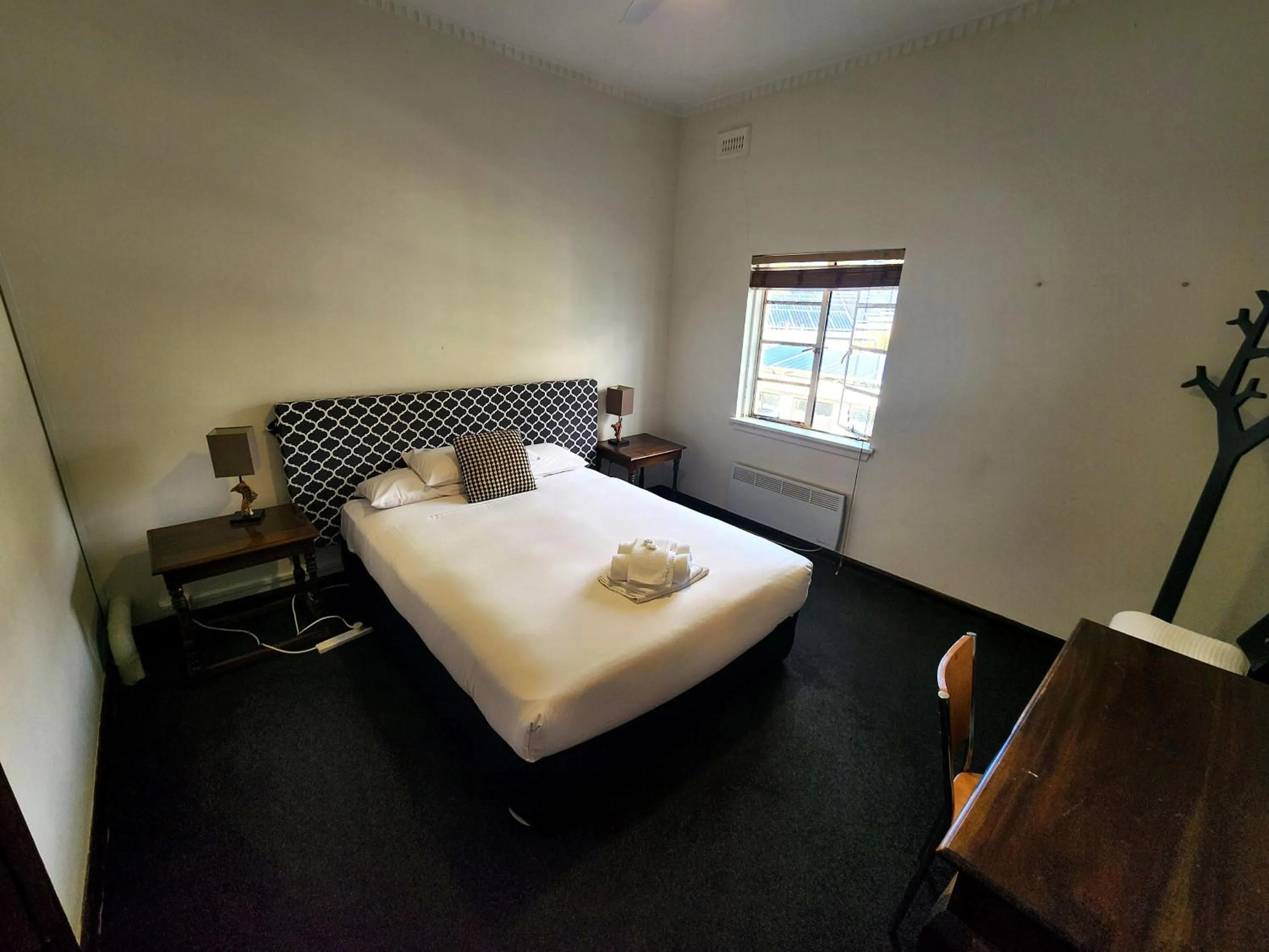 Photo of the whole room, Bed in Fish Creek Hotel