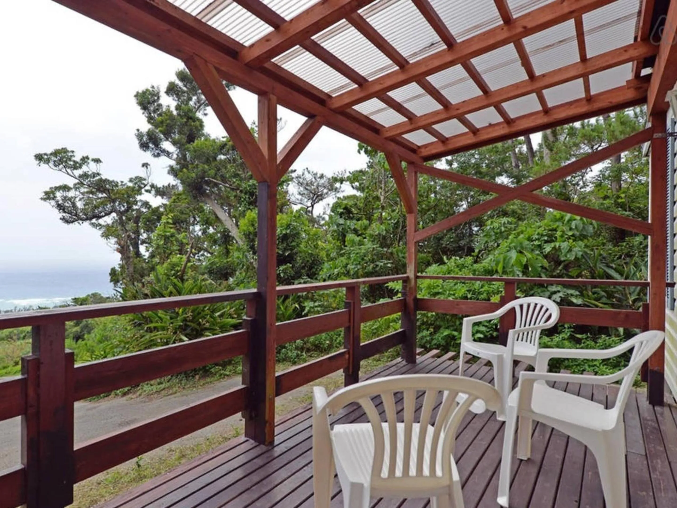 Garden view in PANORAMA Ocean View Cottage