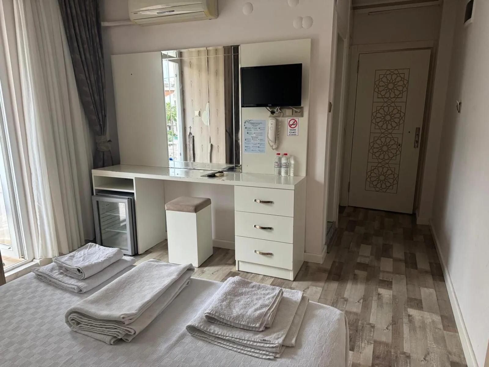 Bed in Send Apart Otel