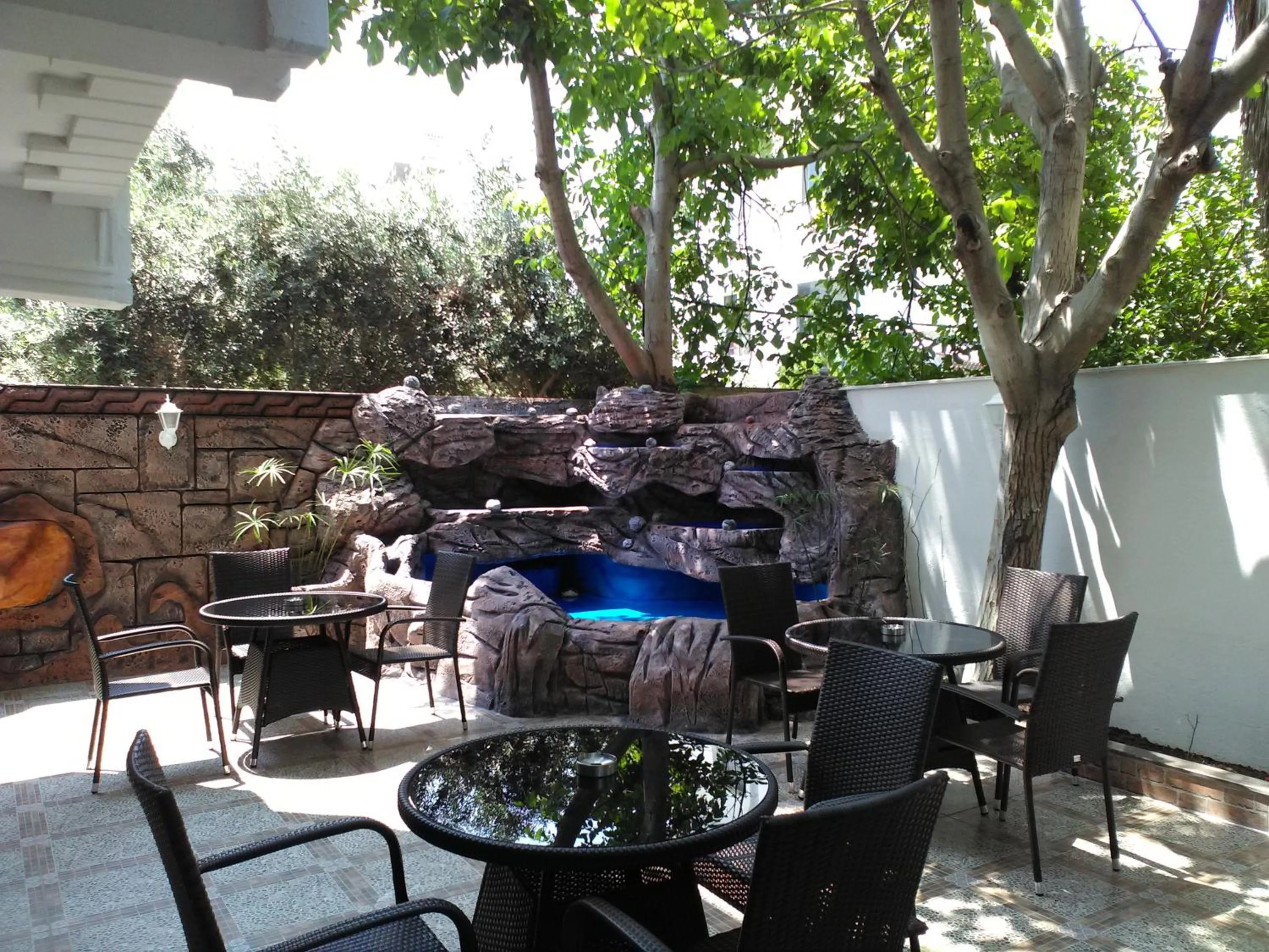 Garden in Send Apart Otel