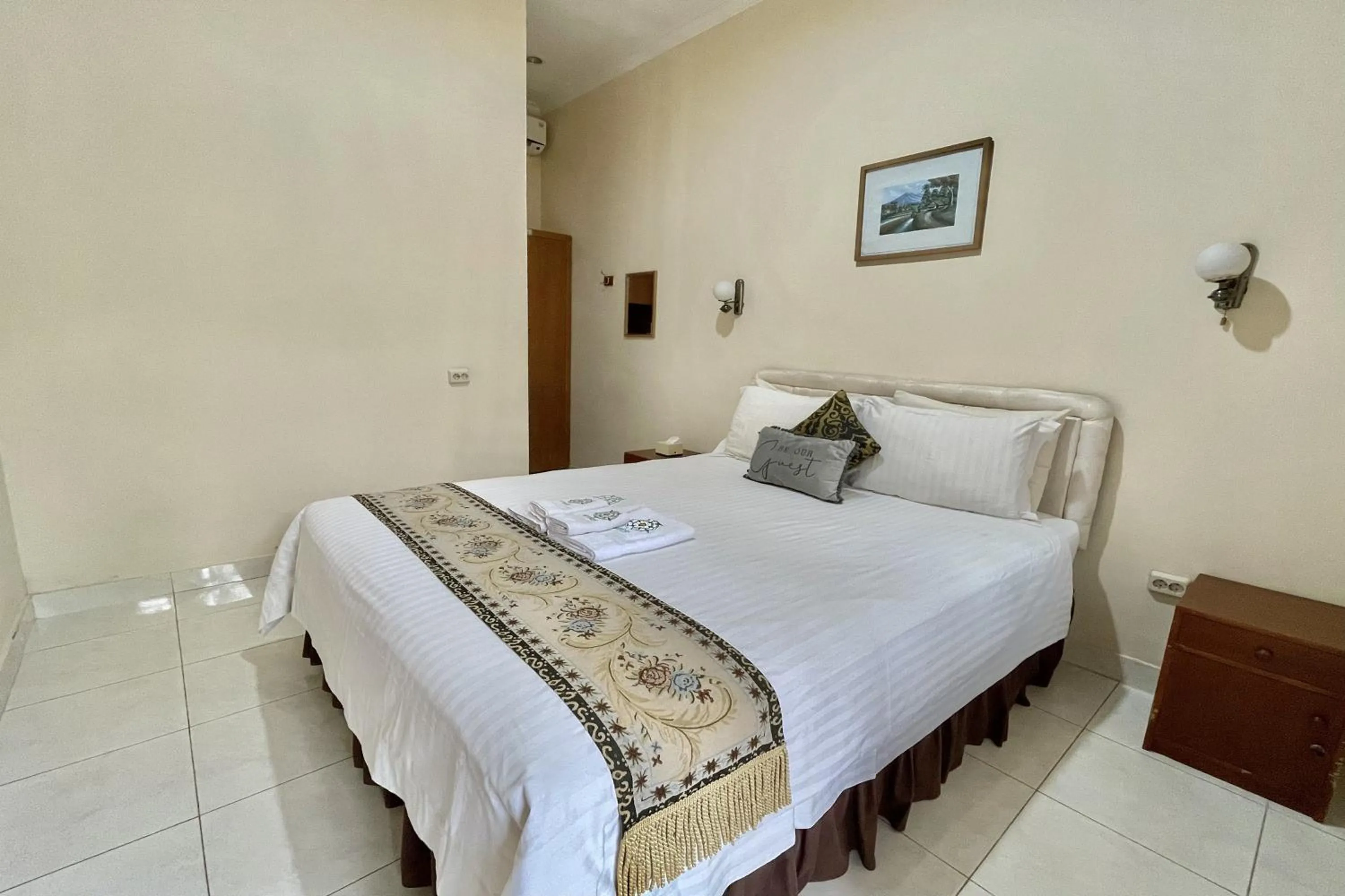 Bedroom, Bed in Whiterose Guesthouse