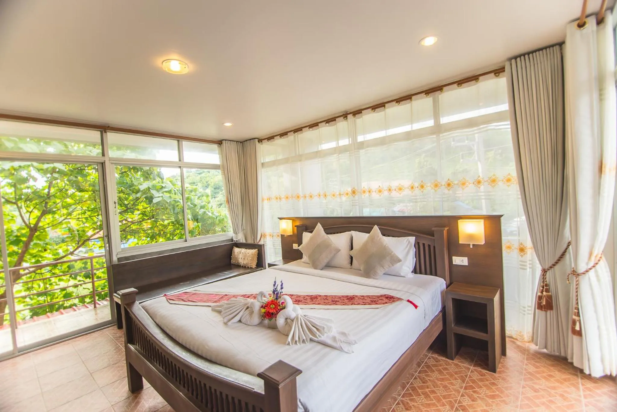 Bed in Lanta Nice Beach House