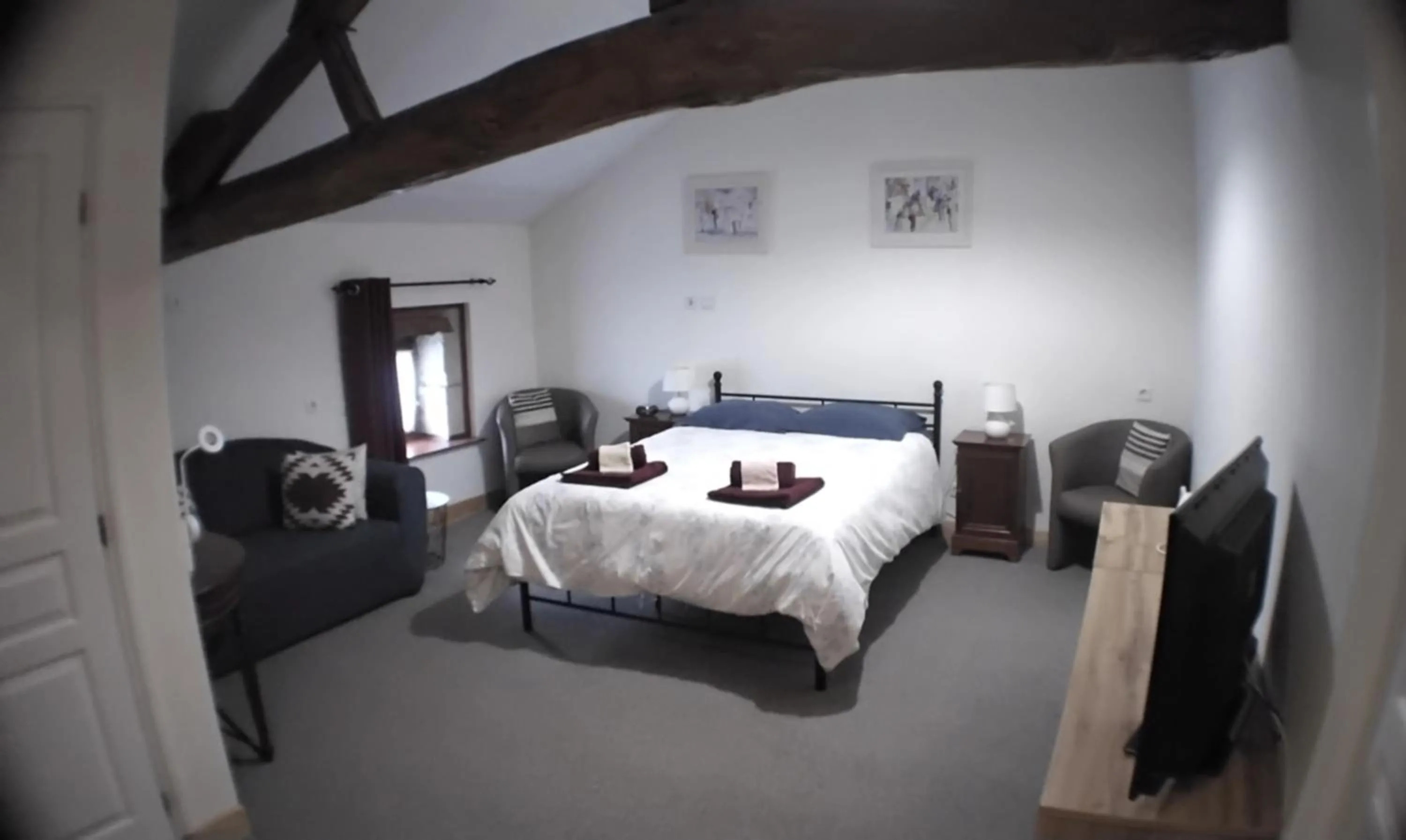 Bedroom, Bed in Le Vieux Logis