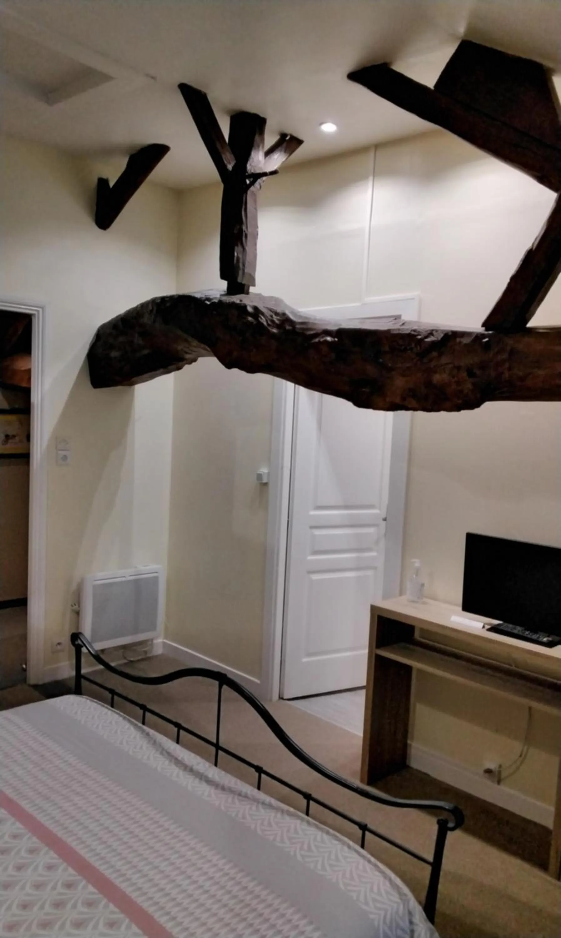 Bedroom, Bed in Le Vieux Logis