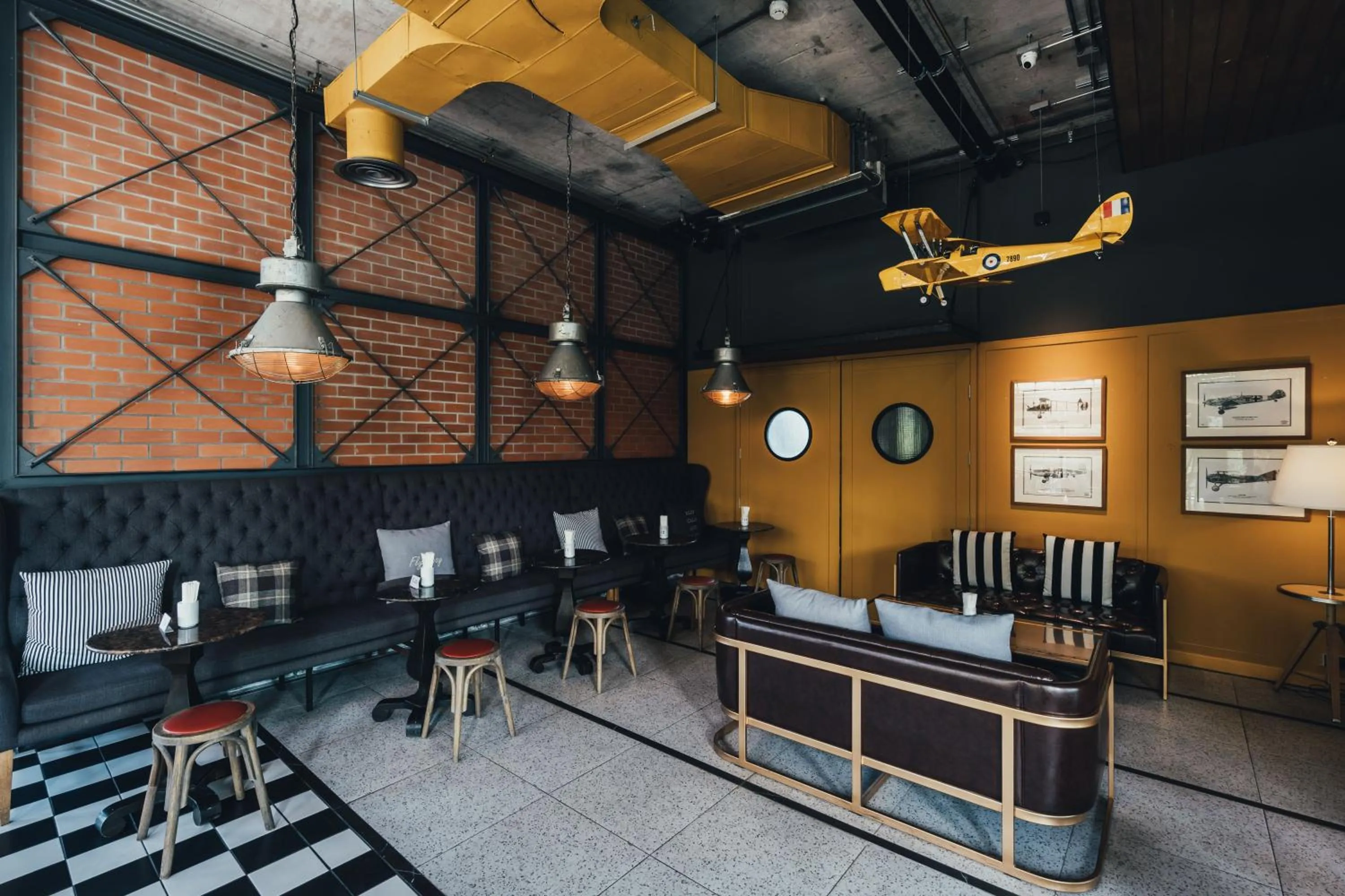 Restaurant/places to eat in Sugar Marina Hotel -AVIATOR- Phuket Airport