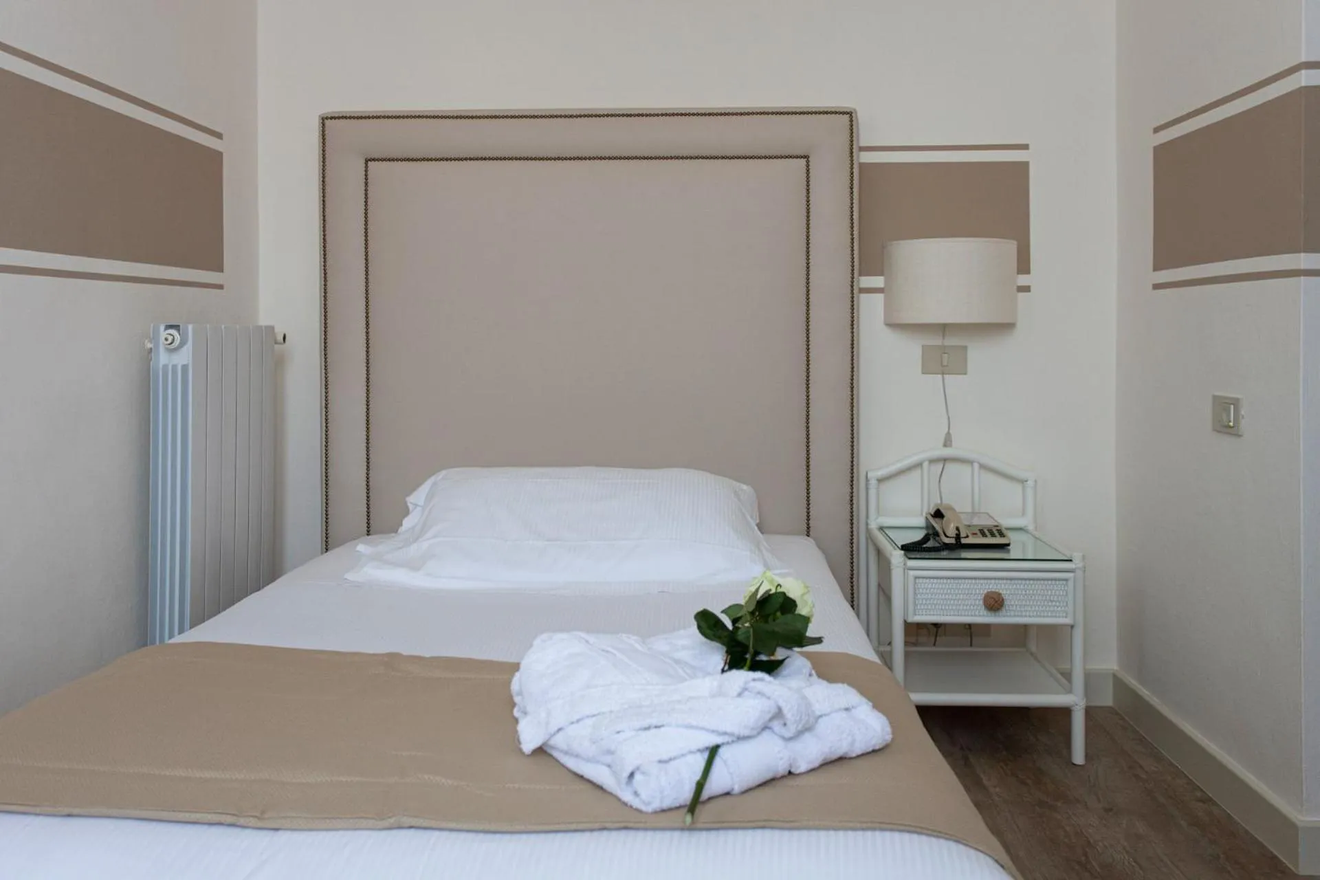 Bed in Hotel Olimpia