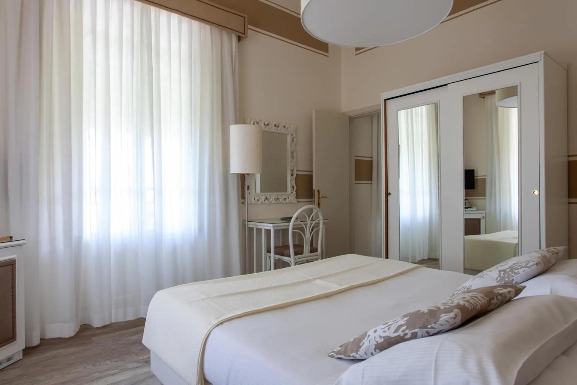 Bed in Hotel Olimpia