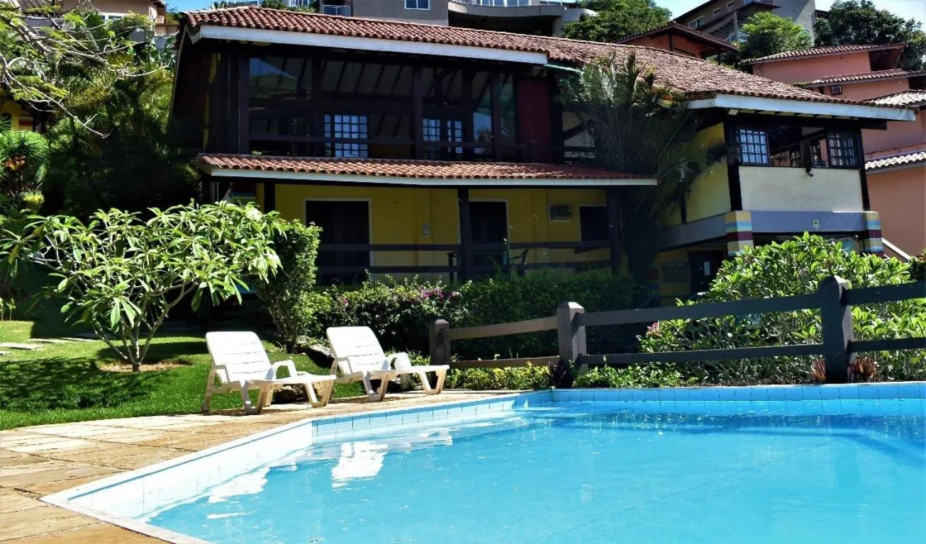 Swimming pool in Hibiscus Beach