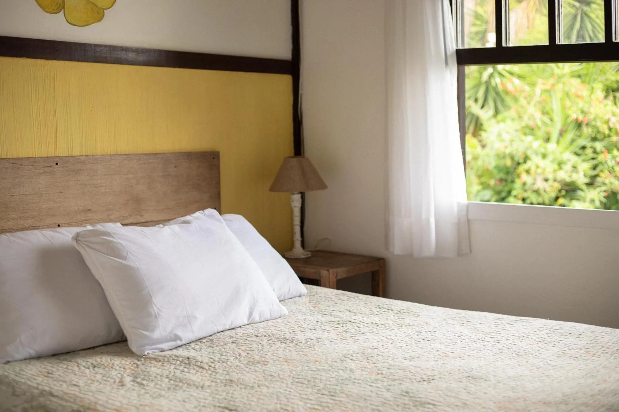 Bed in Hibiscus Beach