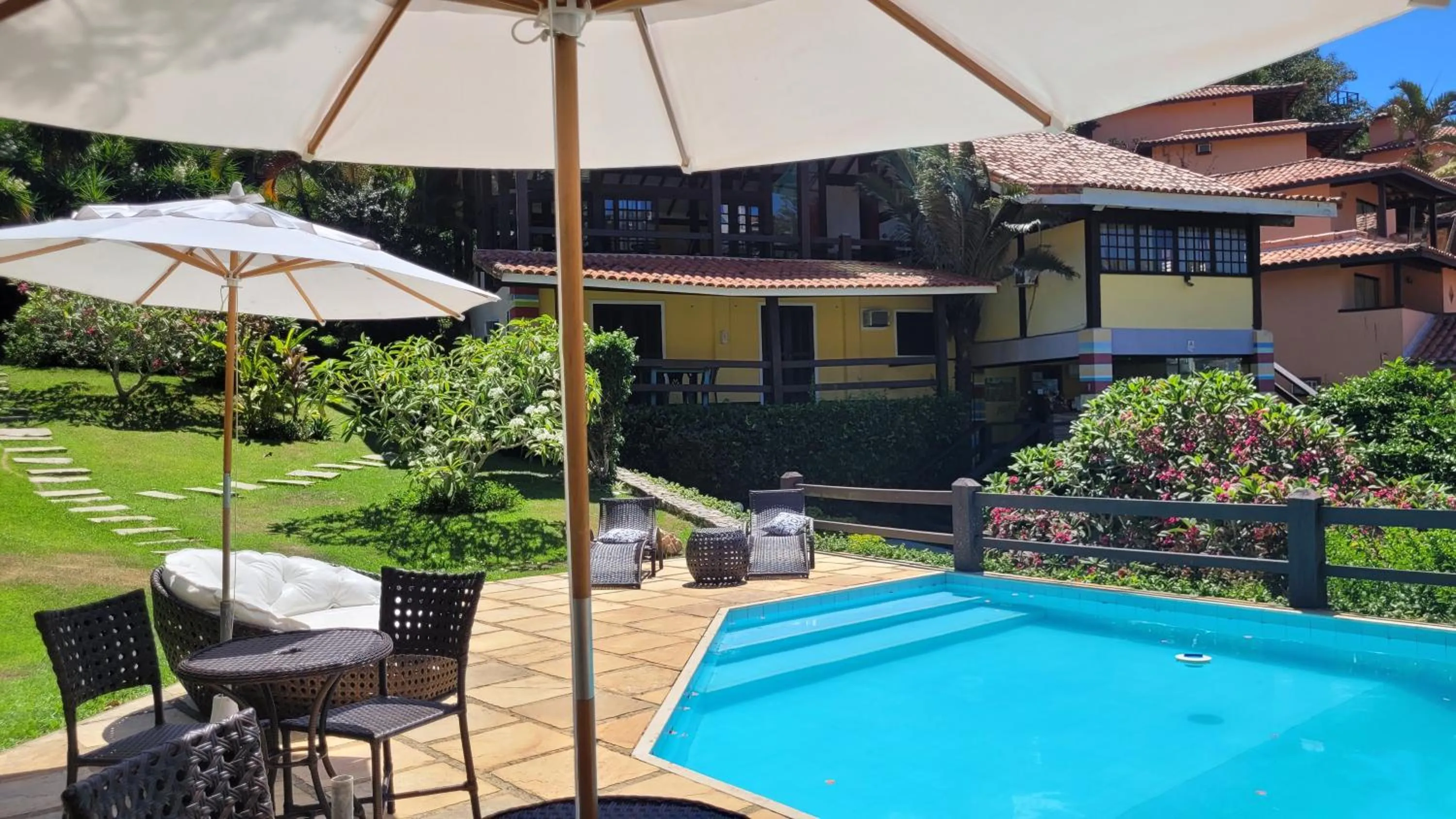 Swimming pool in Hibiscus Beach