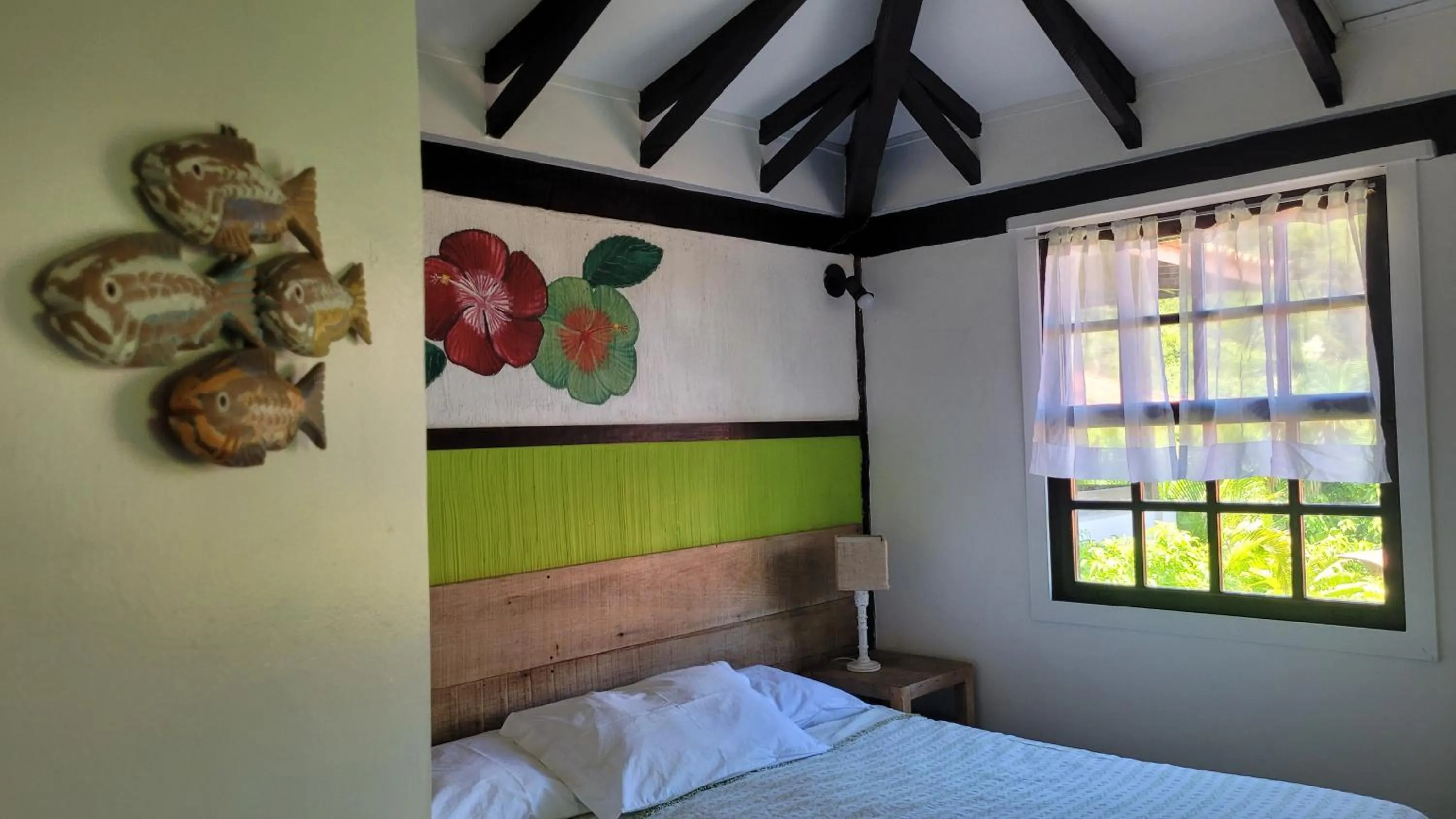 Bed in Hibiscus Beach