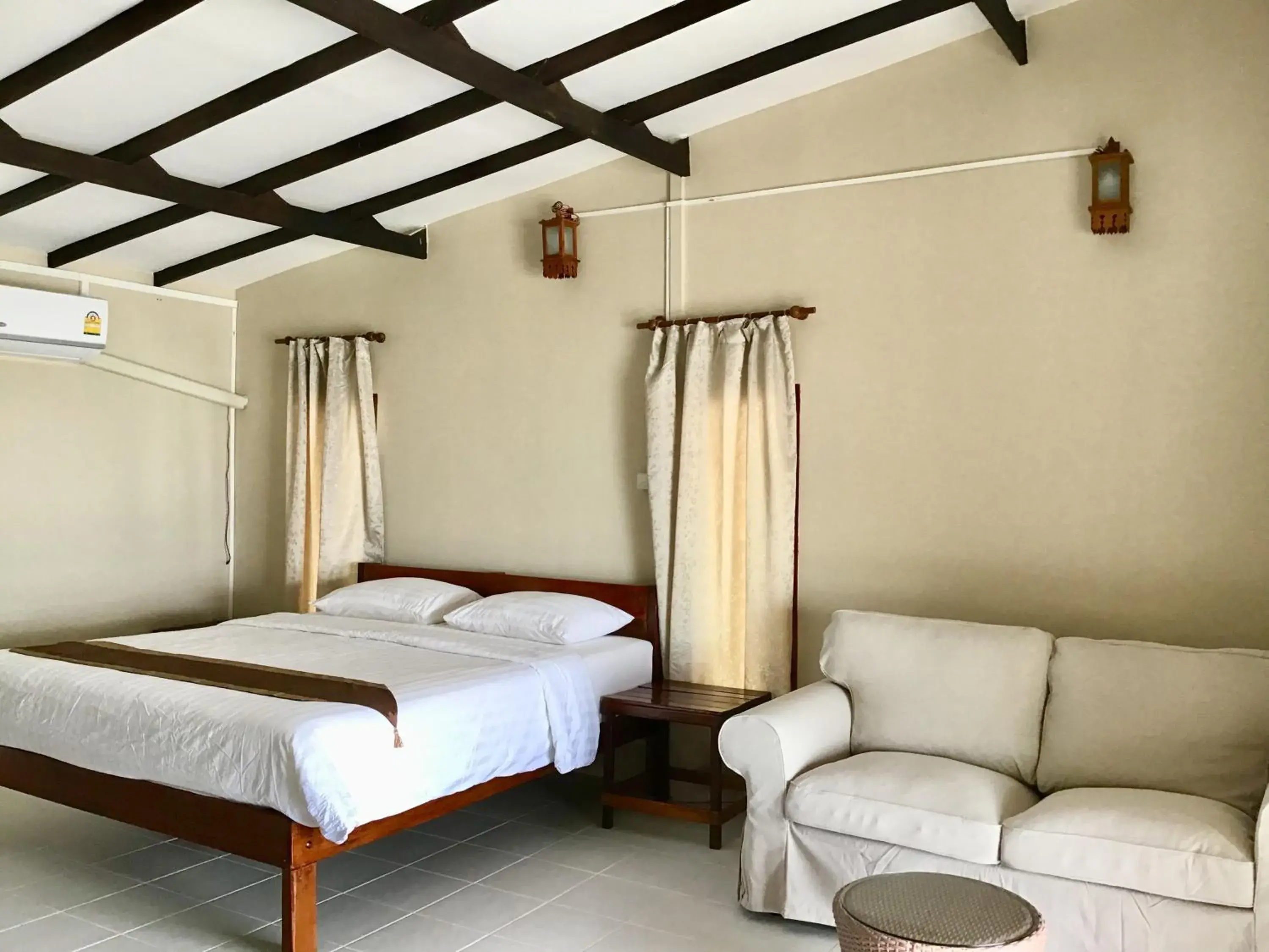 Deluxe Suite Beachfront in Ailay Deluxe Suite Beachfront in Ailay