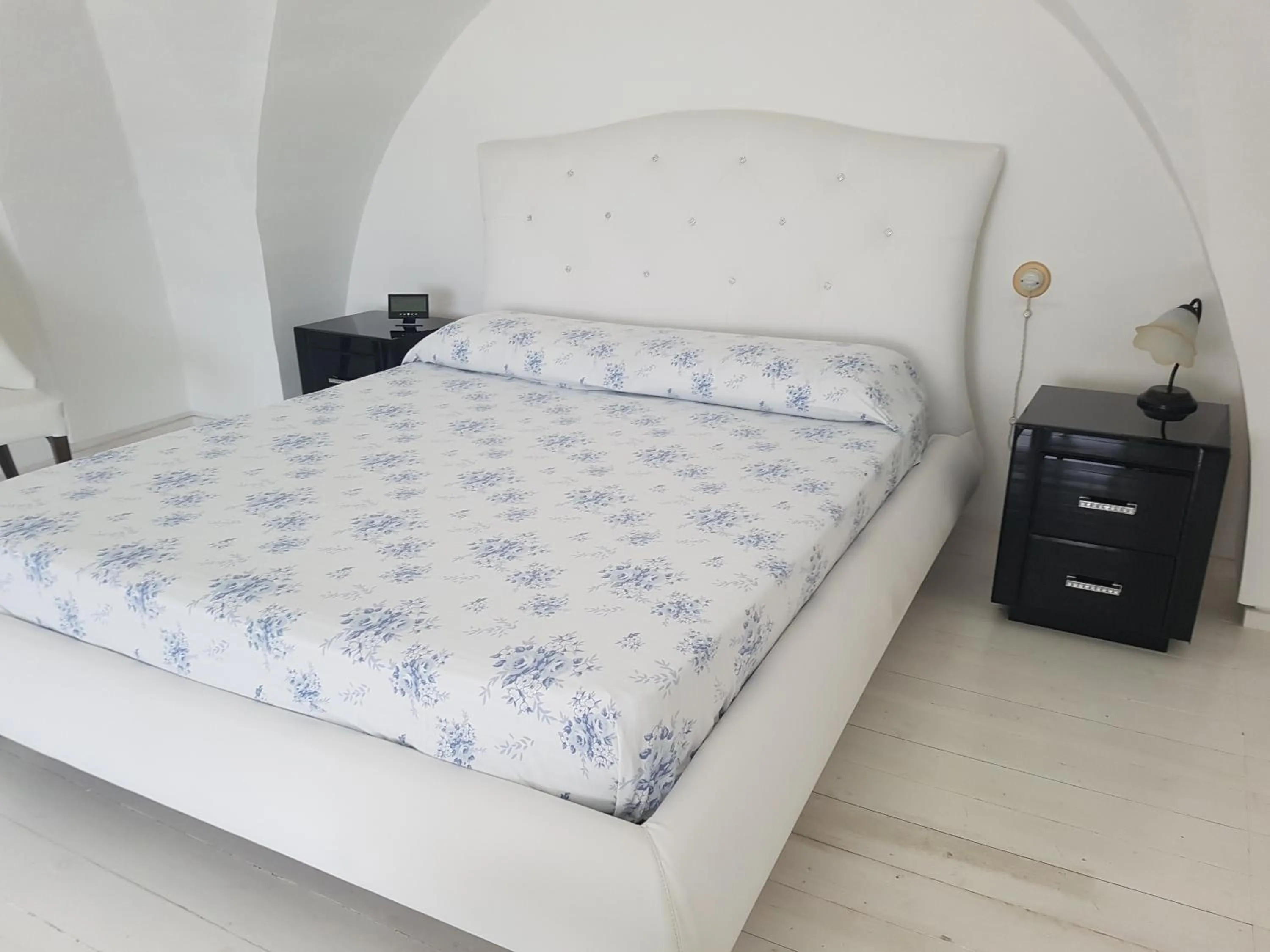 Bed in Calì Nitta Storic