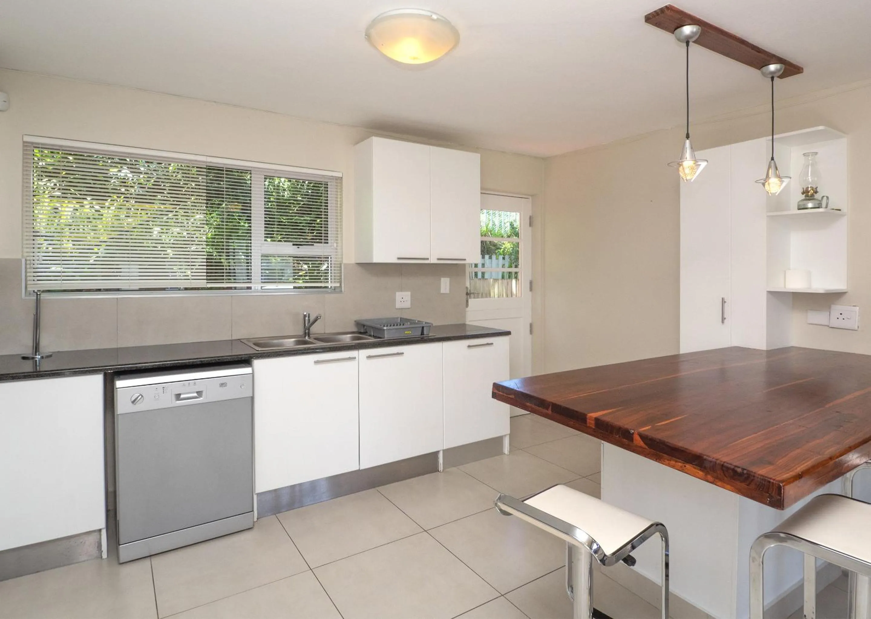 Kitchen or kitchenette in Oaklands On The Knoll by Dream Resorts