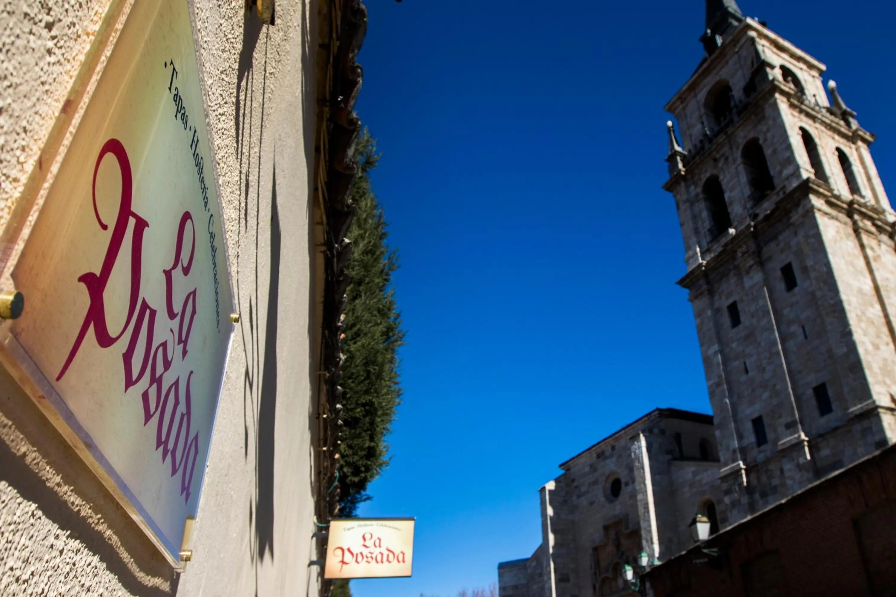 Property building in La Posada De La Magistral