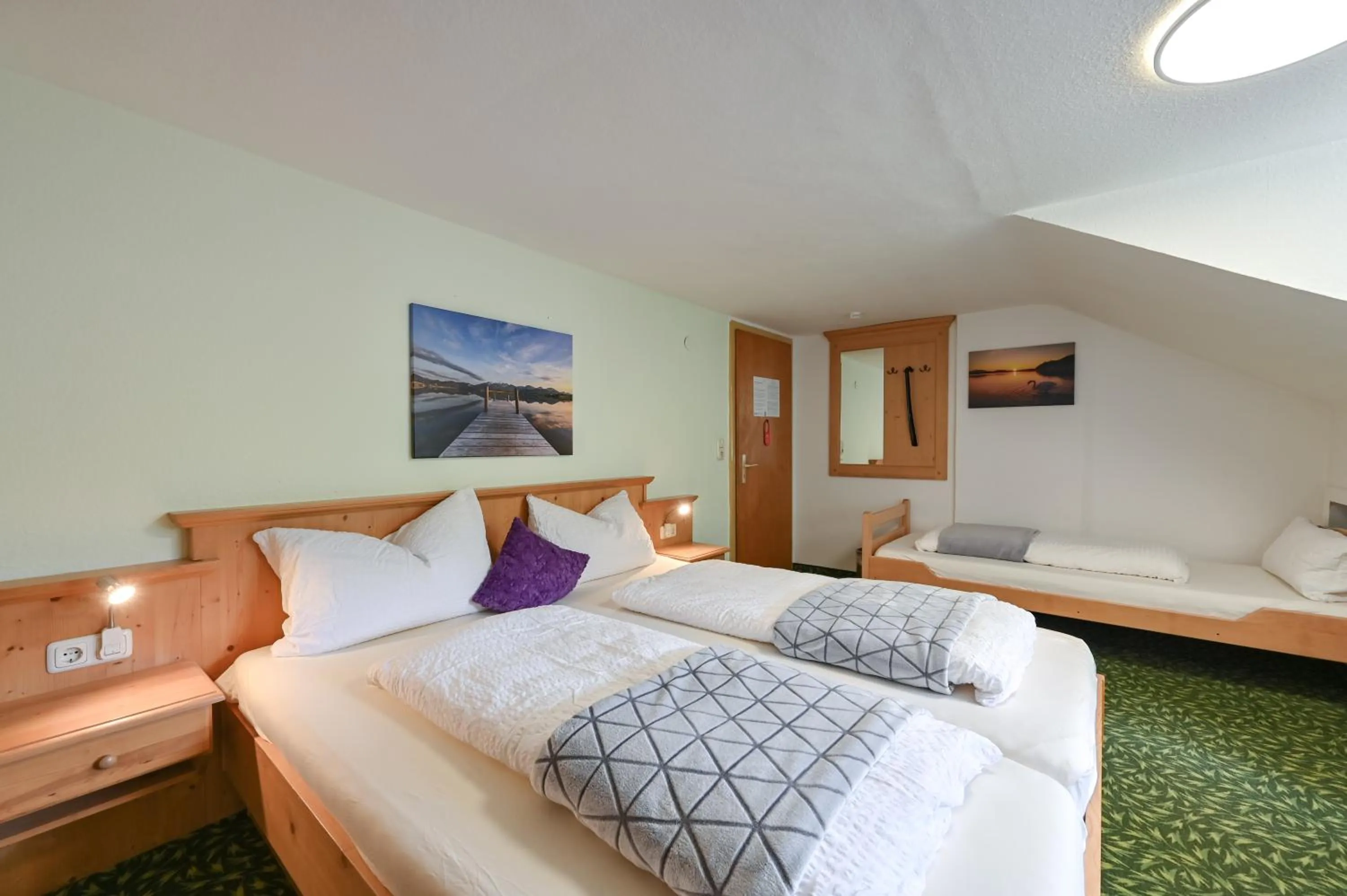 Photo of the whole room, Bed in Pension Freiheit