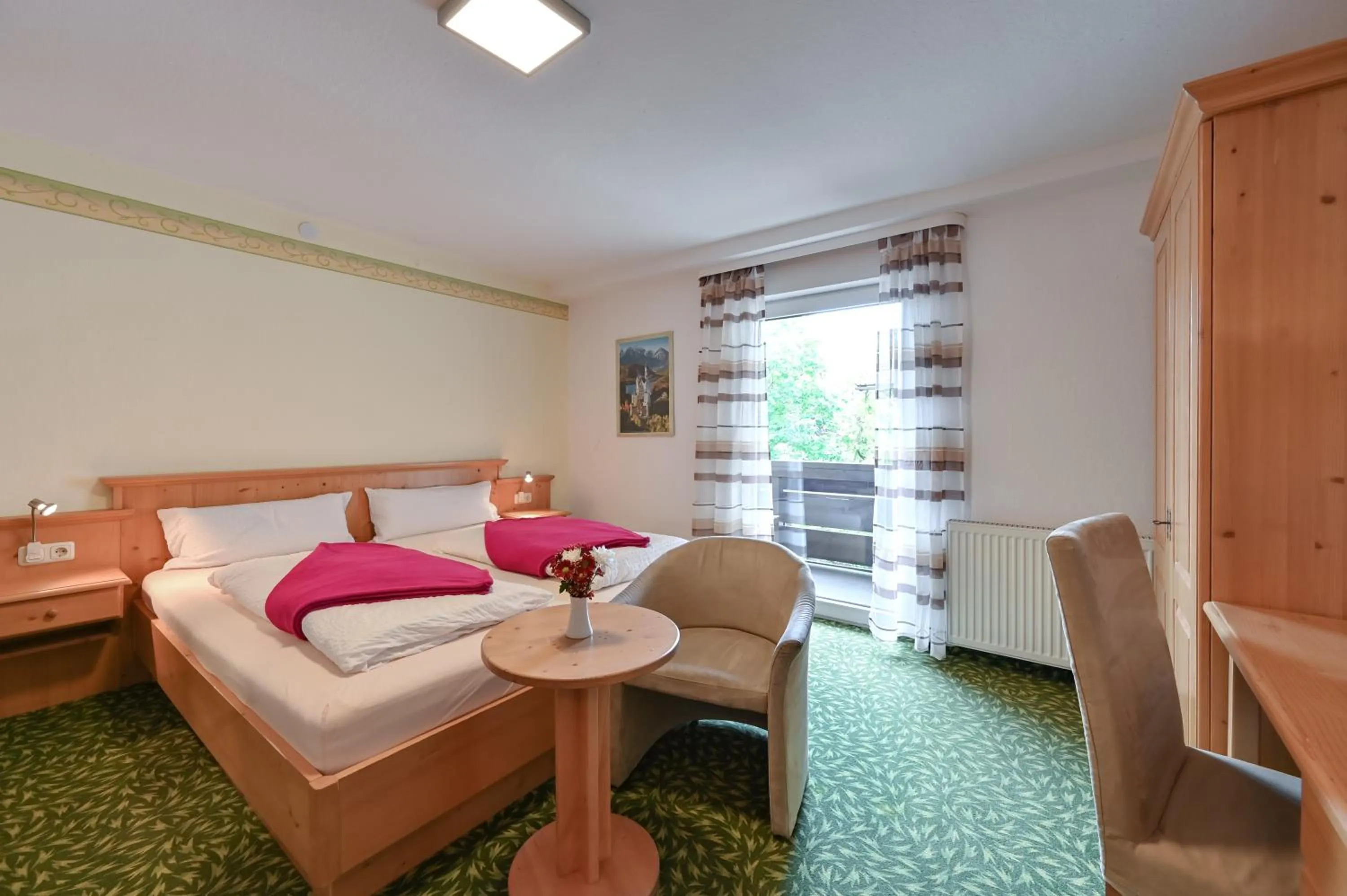 Photo of the whole room, Bed in Pension Freiheit