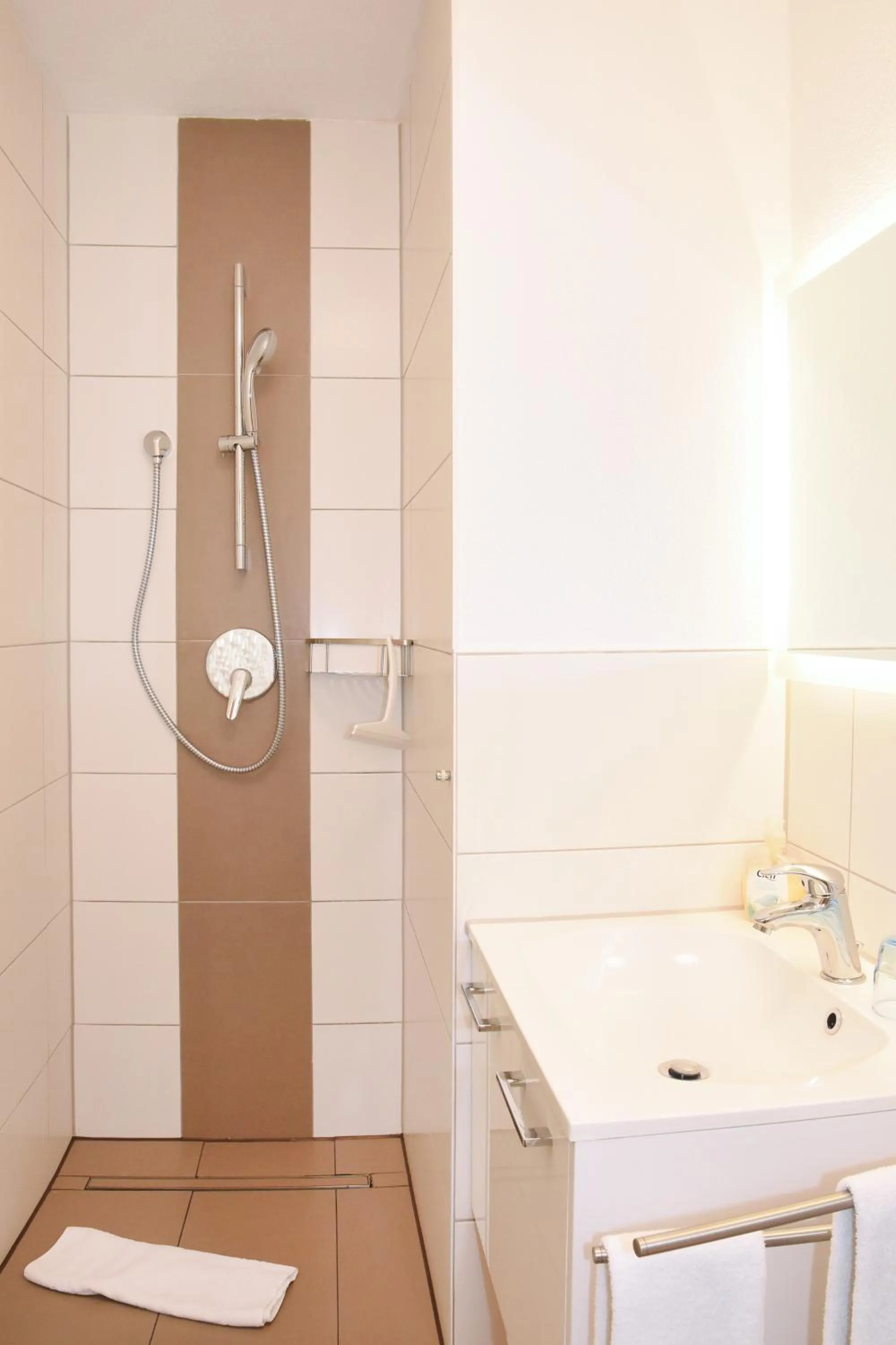 Shower in Pension Freiheit