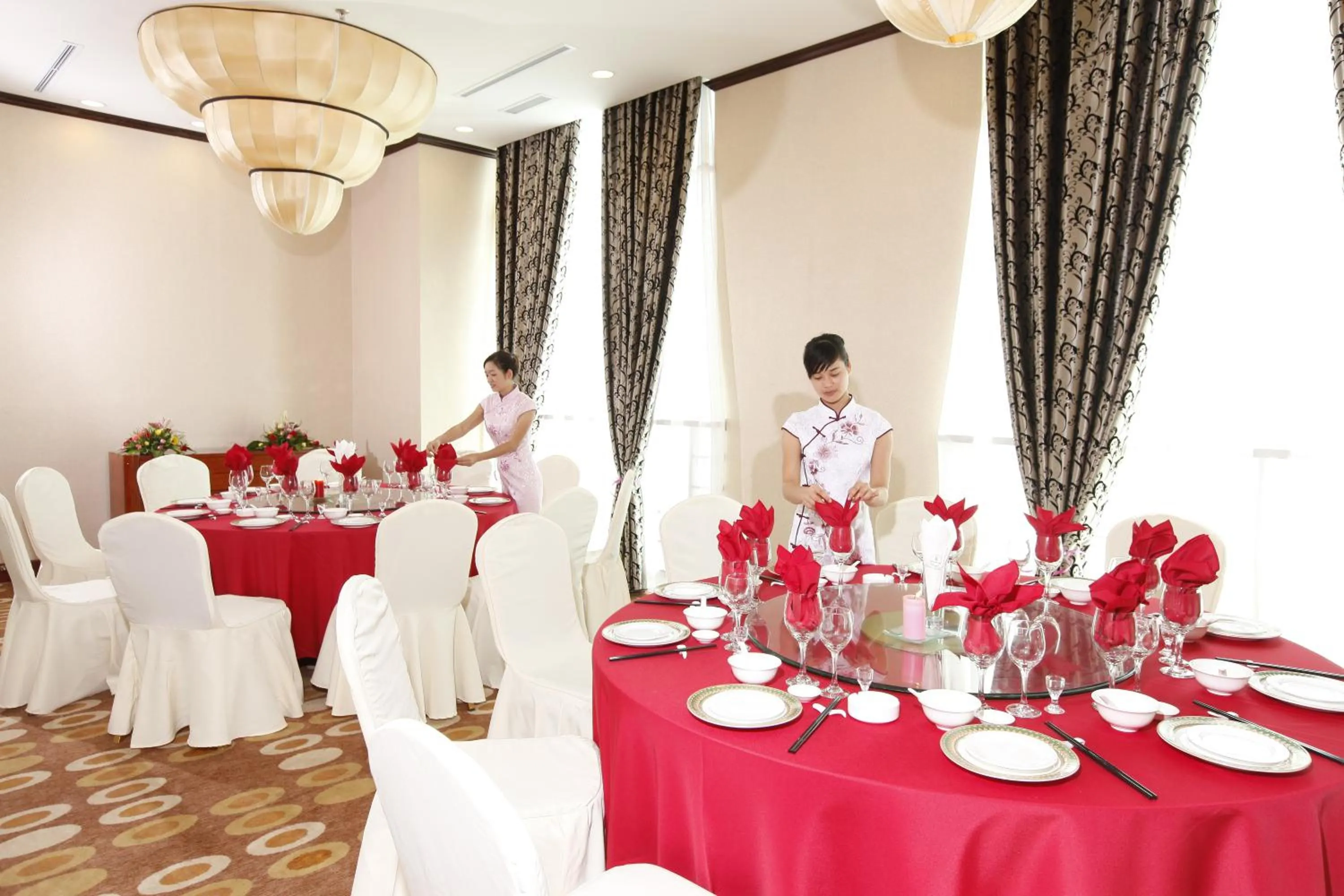 Restaurant/places to eat in Majestic Mong Cai Hotel