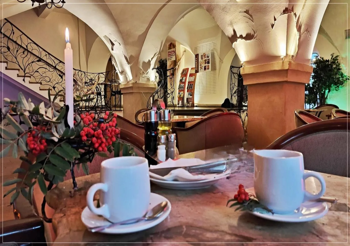 Restaurant/places to eat in Hotel Restauracja Caspar