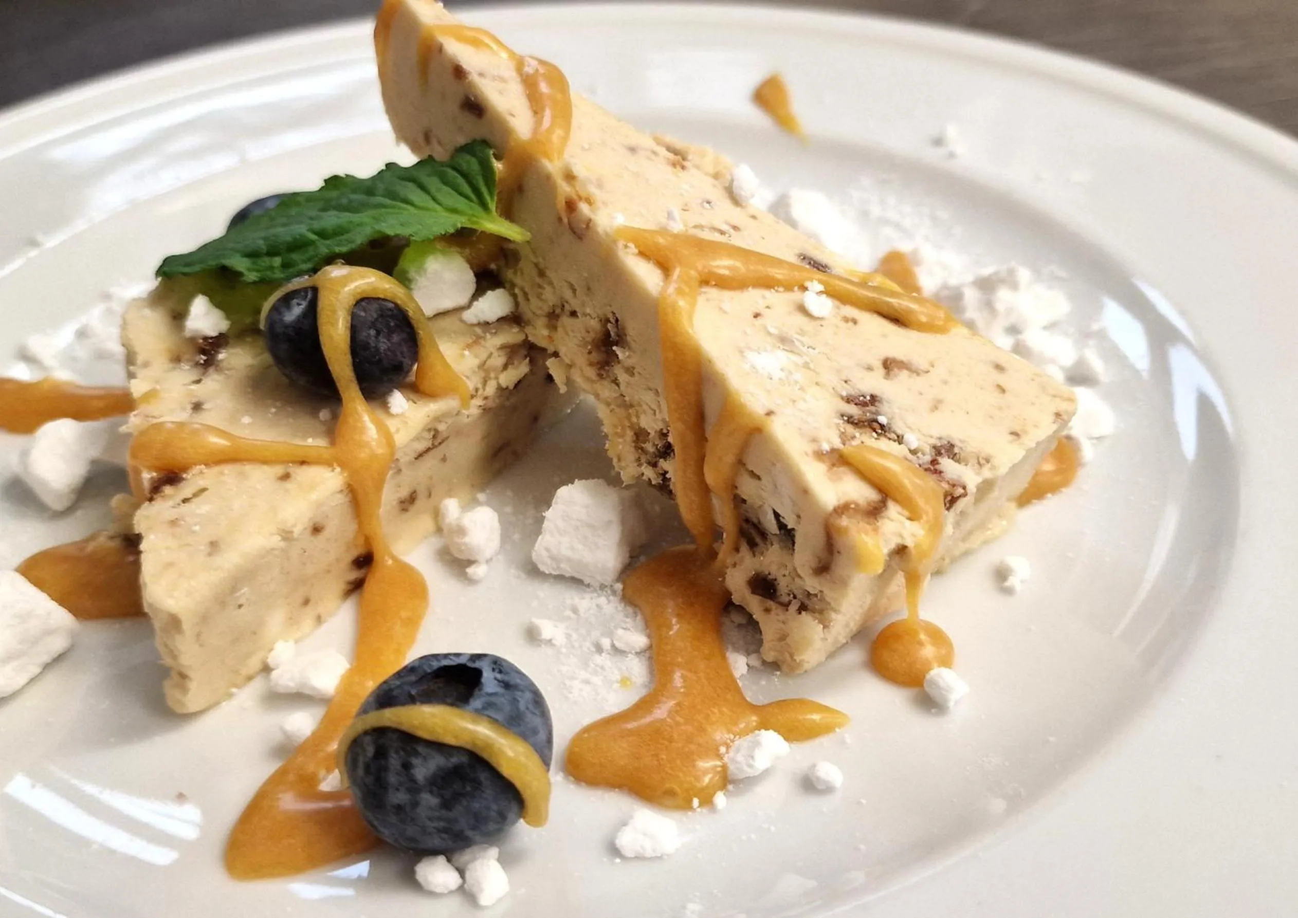 Restaurant/places to eat in Hotel Restauracja Caspar