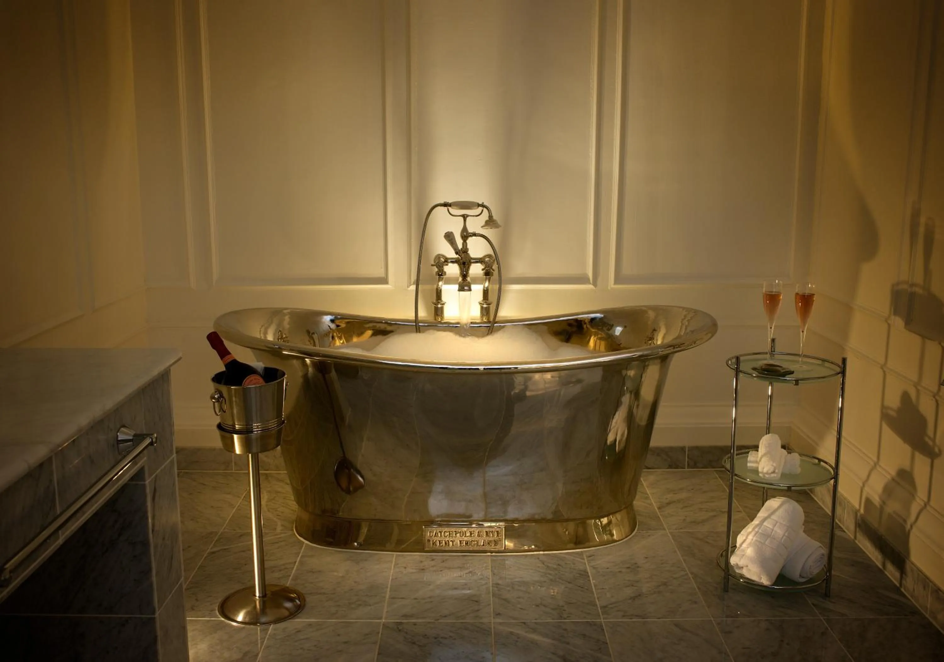 Bathroom in GreyFriars