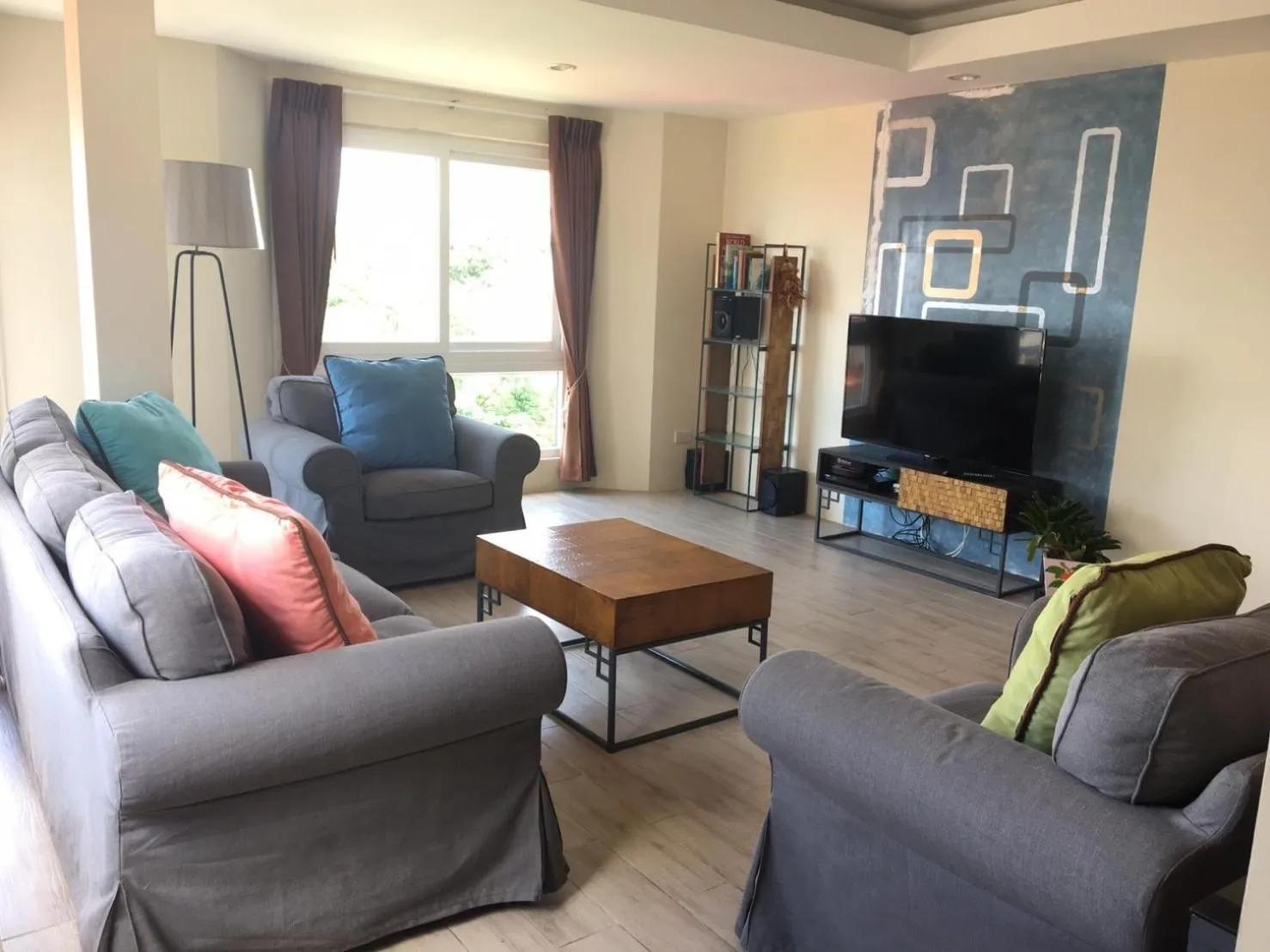 Arcadia Maephim Serviced Apartments