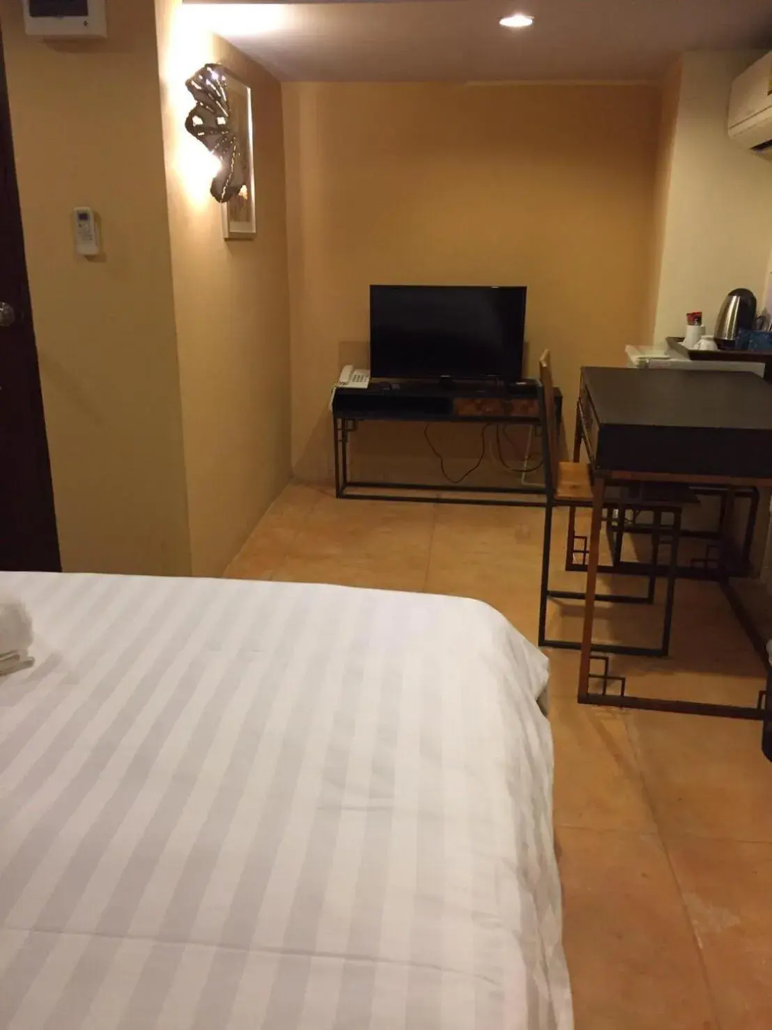 Junior Studio (Room Only) in Arcadia Maephim Junior Studio (Room Only) in Arcadia Maephim