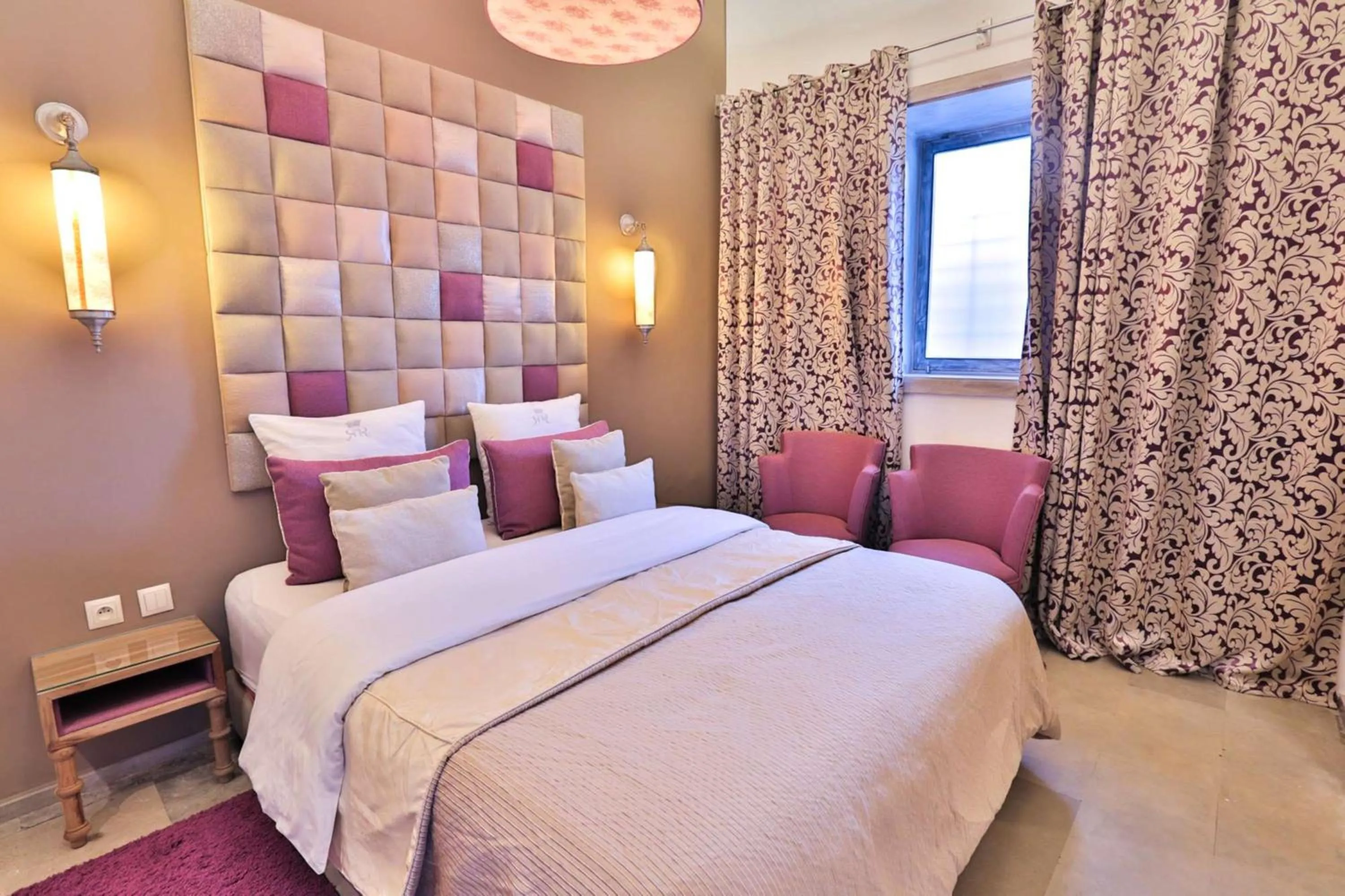 Bed in Riad Raoud Rayhane