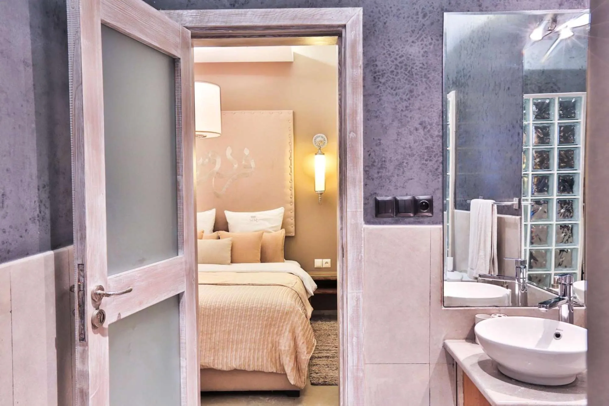 Bed in Riad Raoud Rayhane