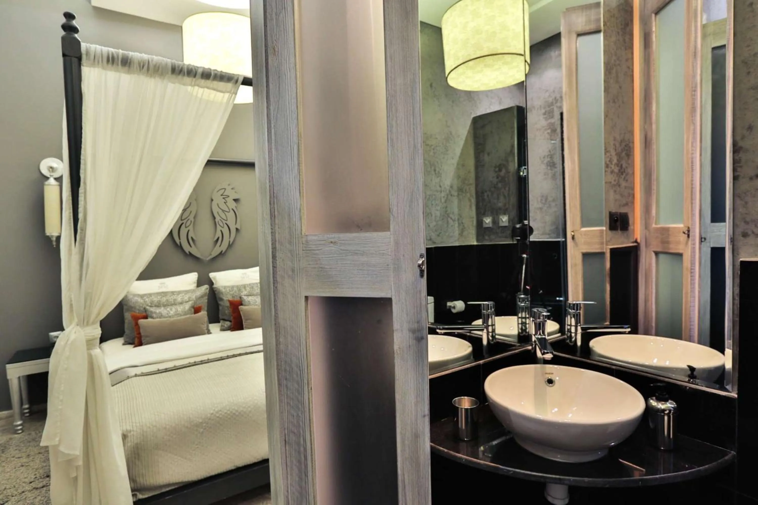 Bed in Riad Raoud Rayhane