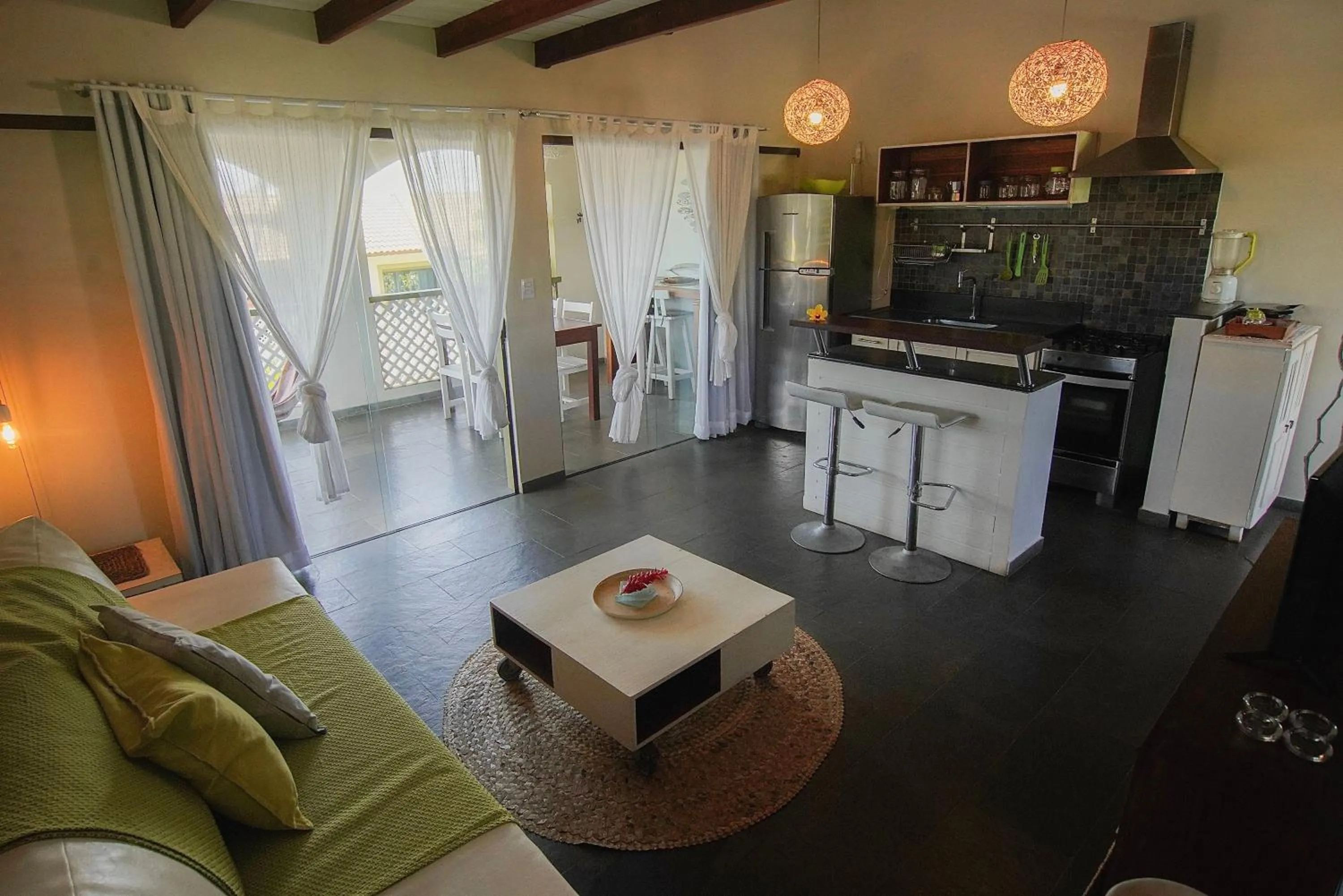 Kitchen or kitchenette in Flor da Mata