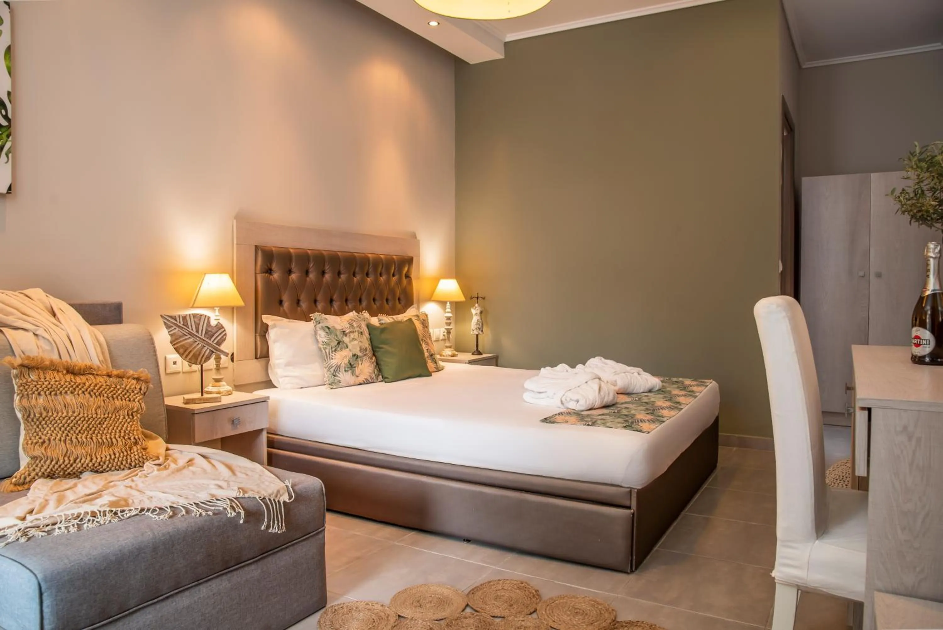 Bedroom, Bed in Aqua Mare Hotel