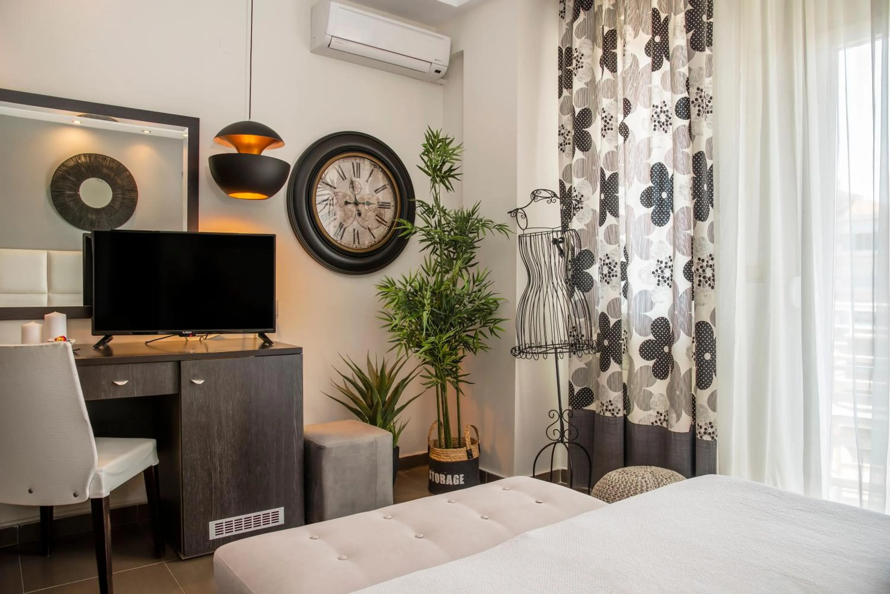 Photo of the whole room, Bed in Aqua Mare Hotel