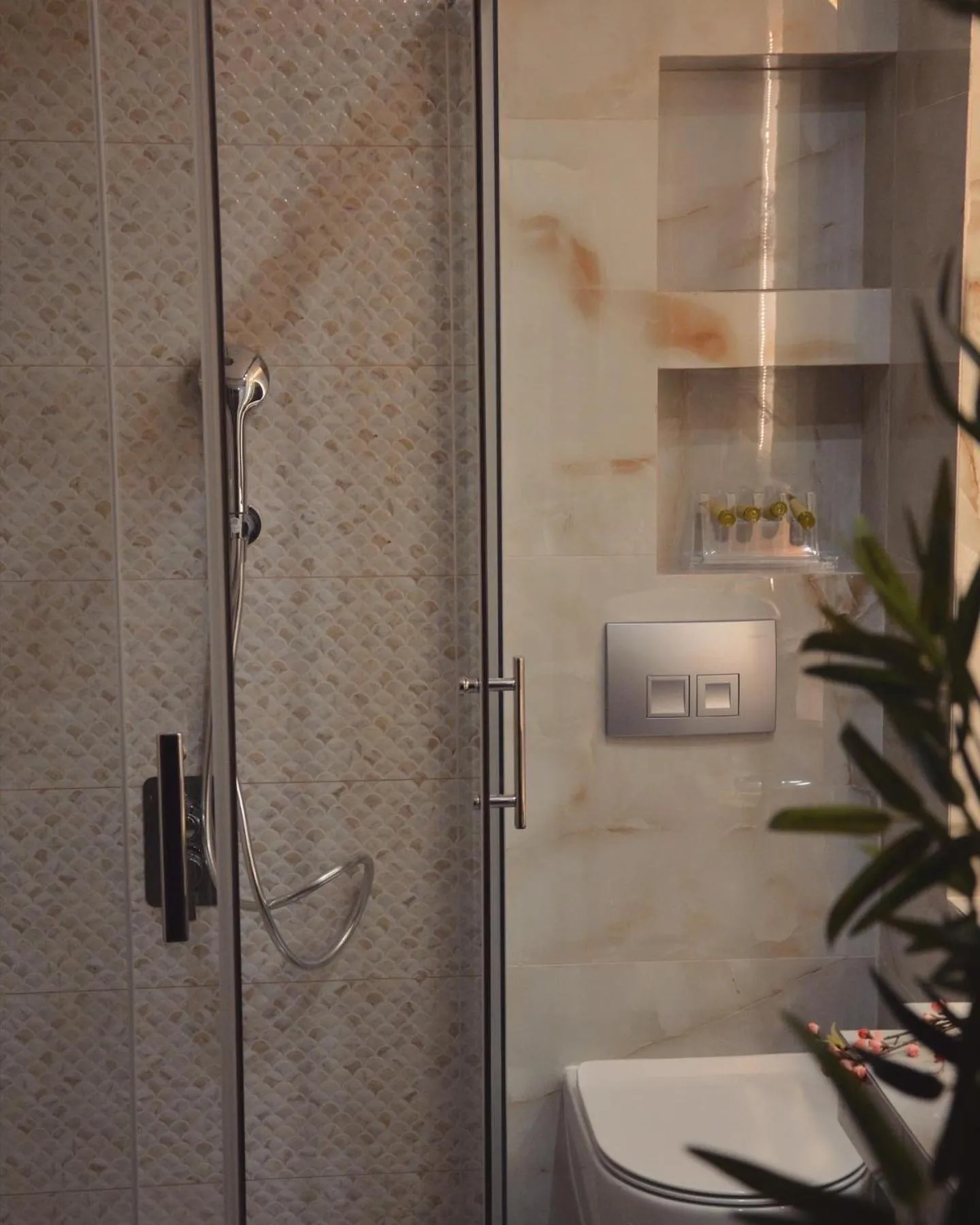 Shower in Aqua Mare Hotel