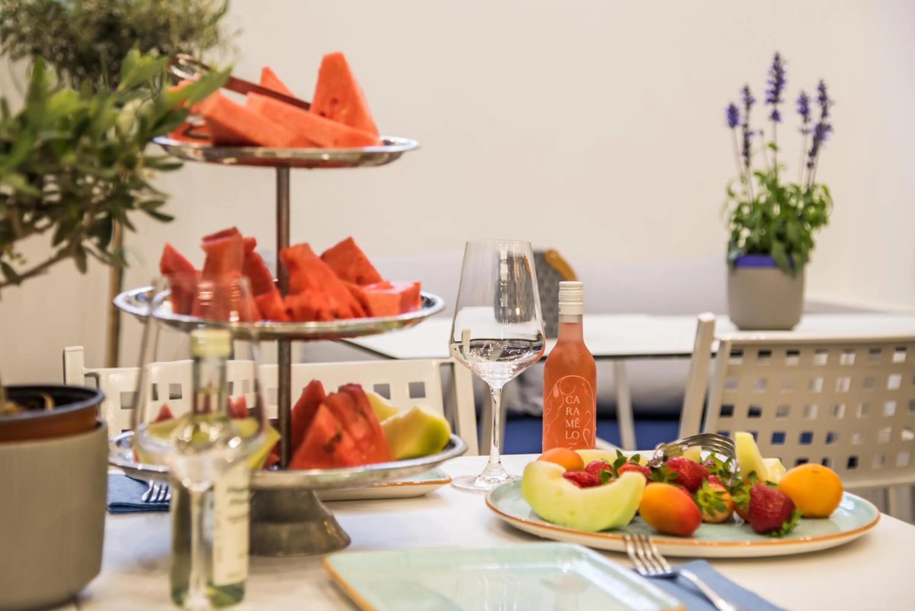 Food and drinks in Aqua Mare Hotel