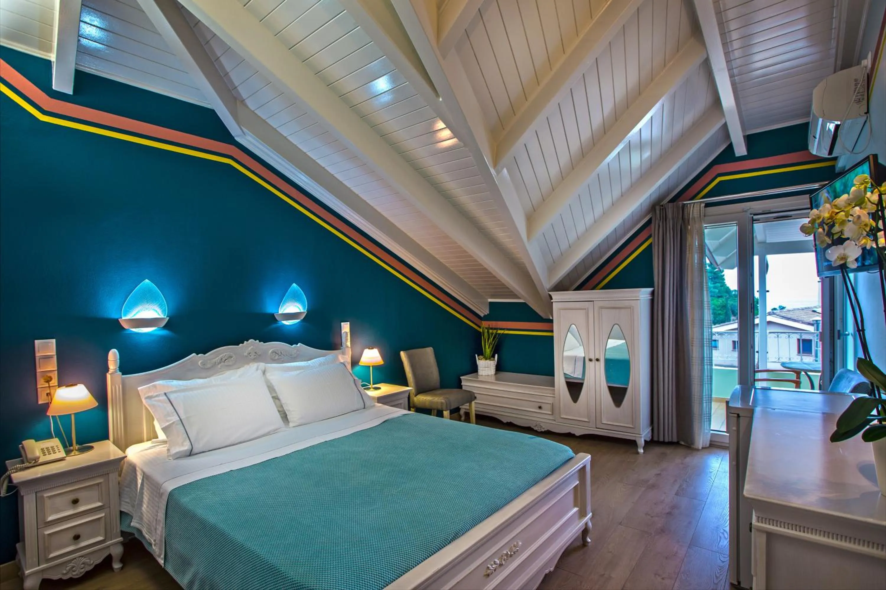 Bed in Hotel Maistrali