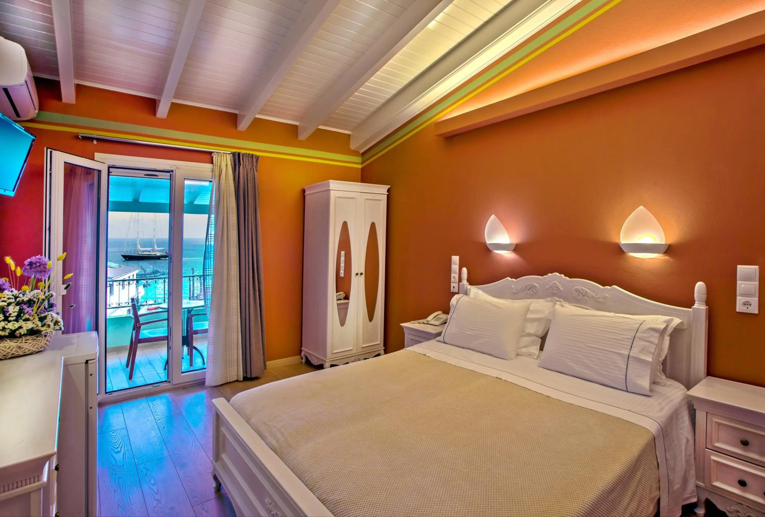 Bed in Hotel Maistrali