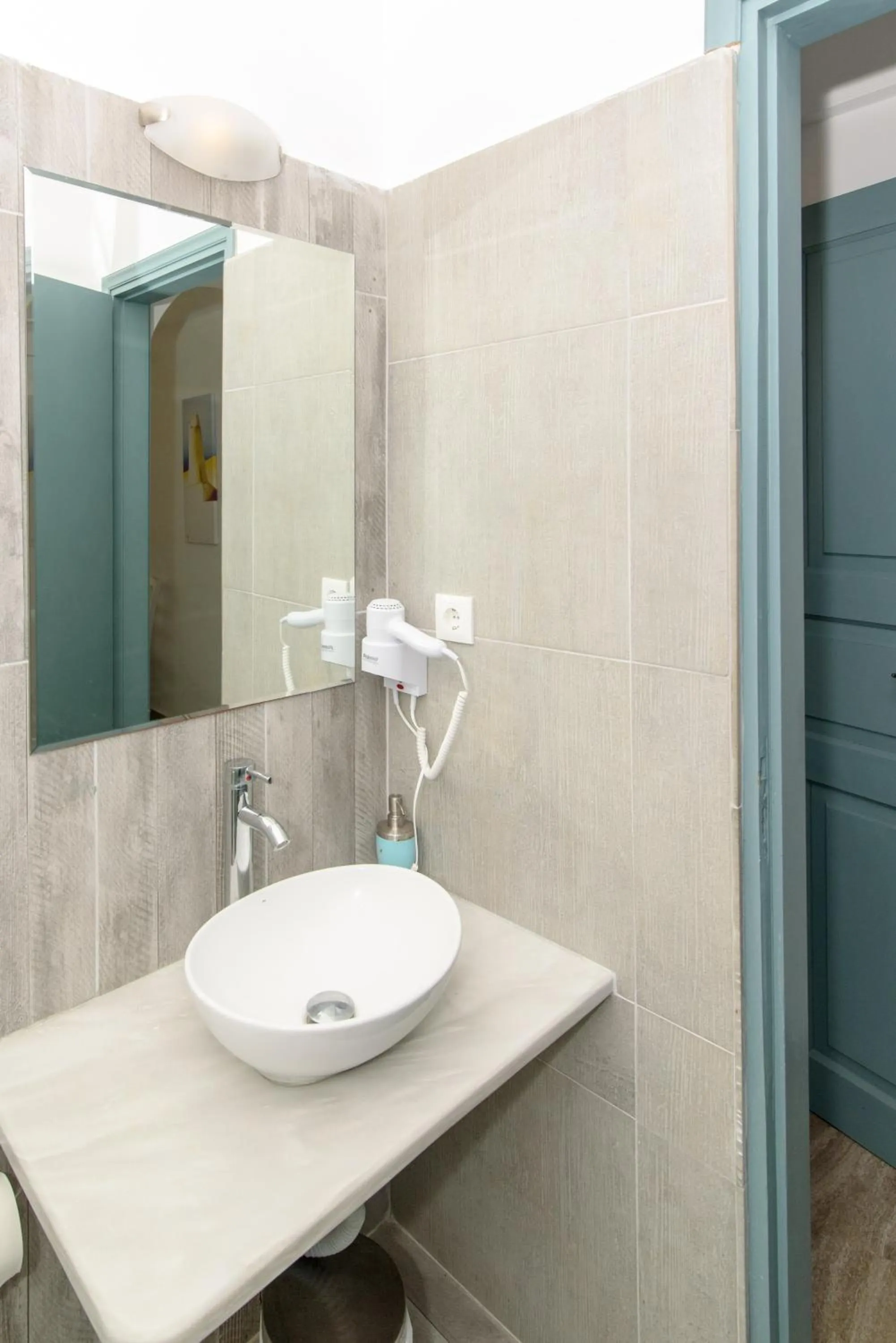 Bathroom in Iris Boutique Hotel