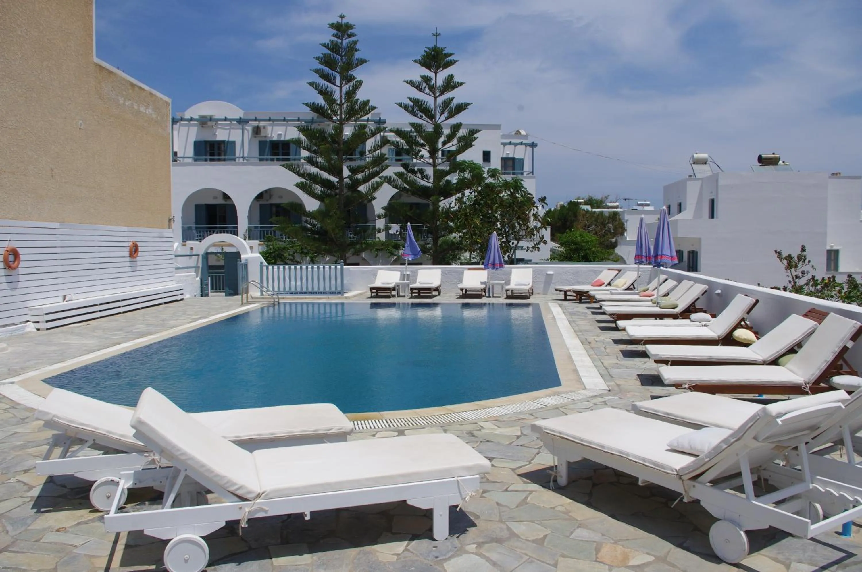 Swimming pool in Iris Boutique Hotel