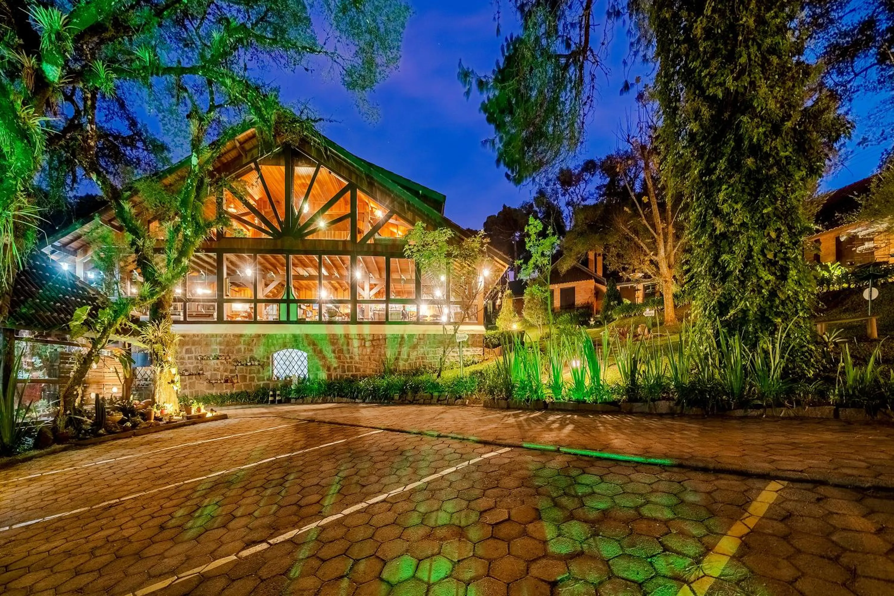 Parking in Pousada & Spa Cantos e Contos