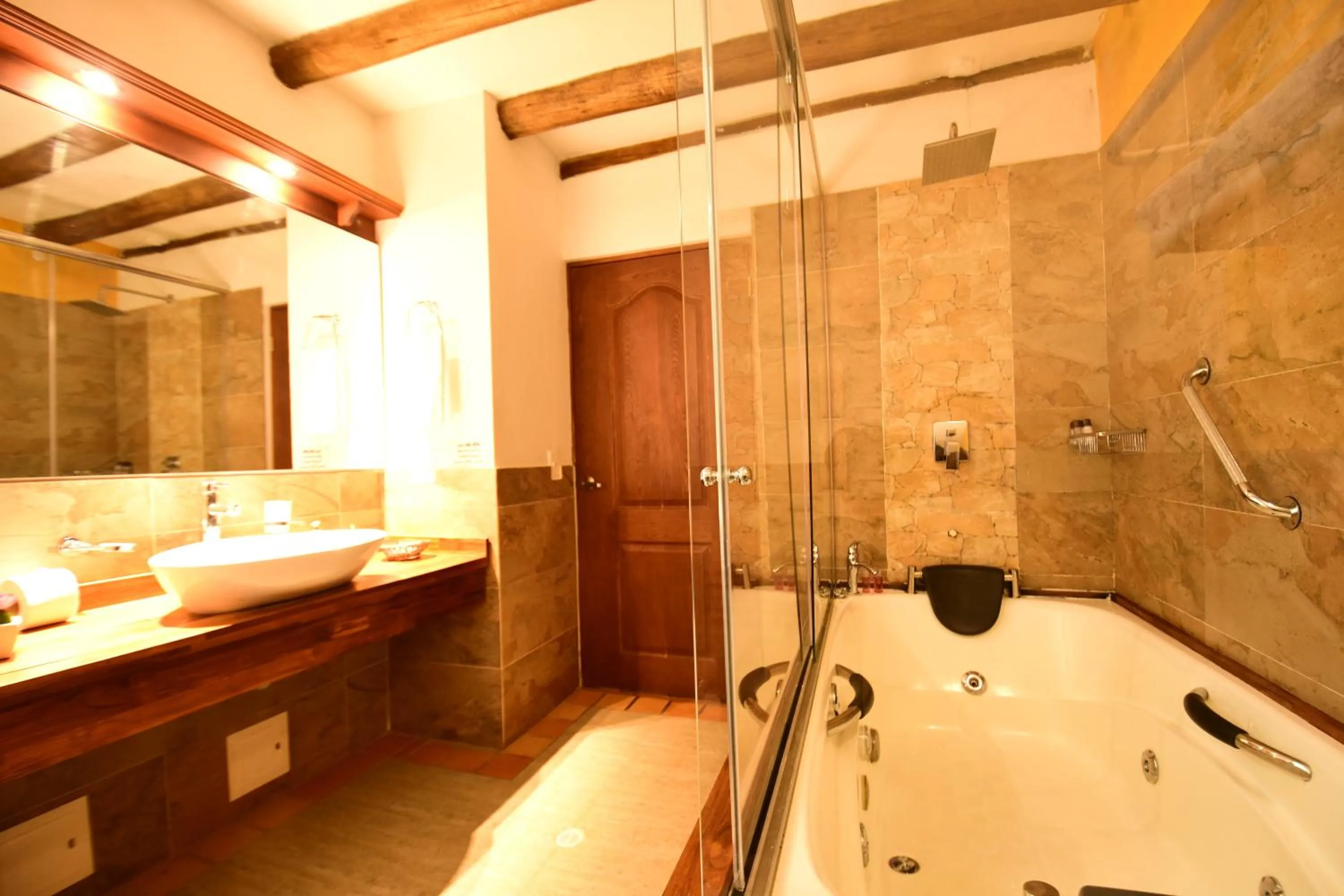 Hotel Campanario de la Villa