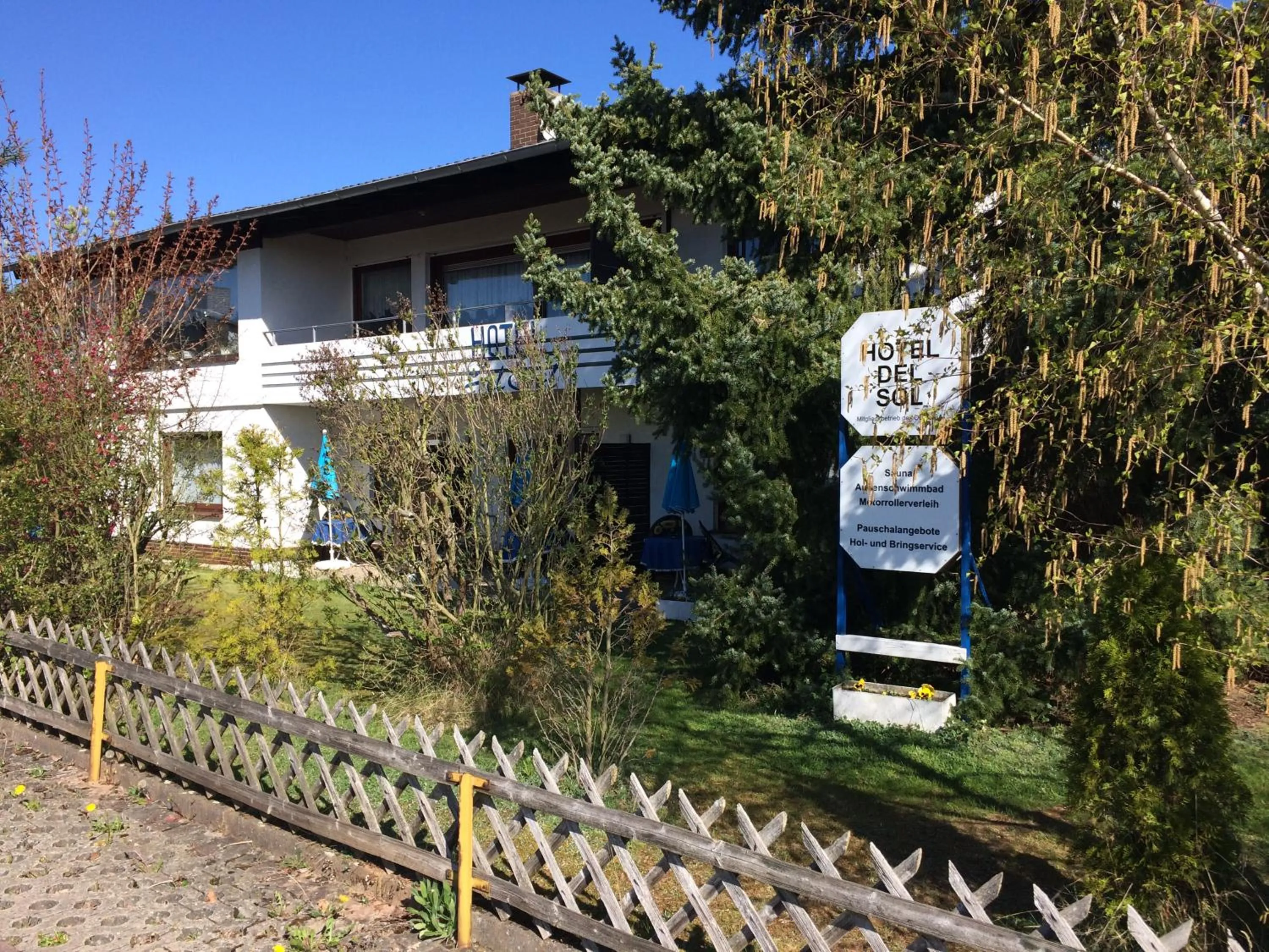 Day in Hotel Del Sol