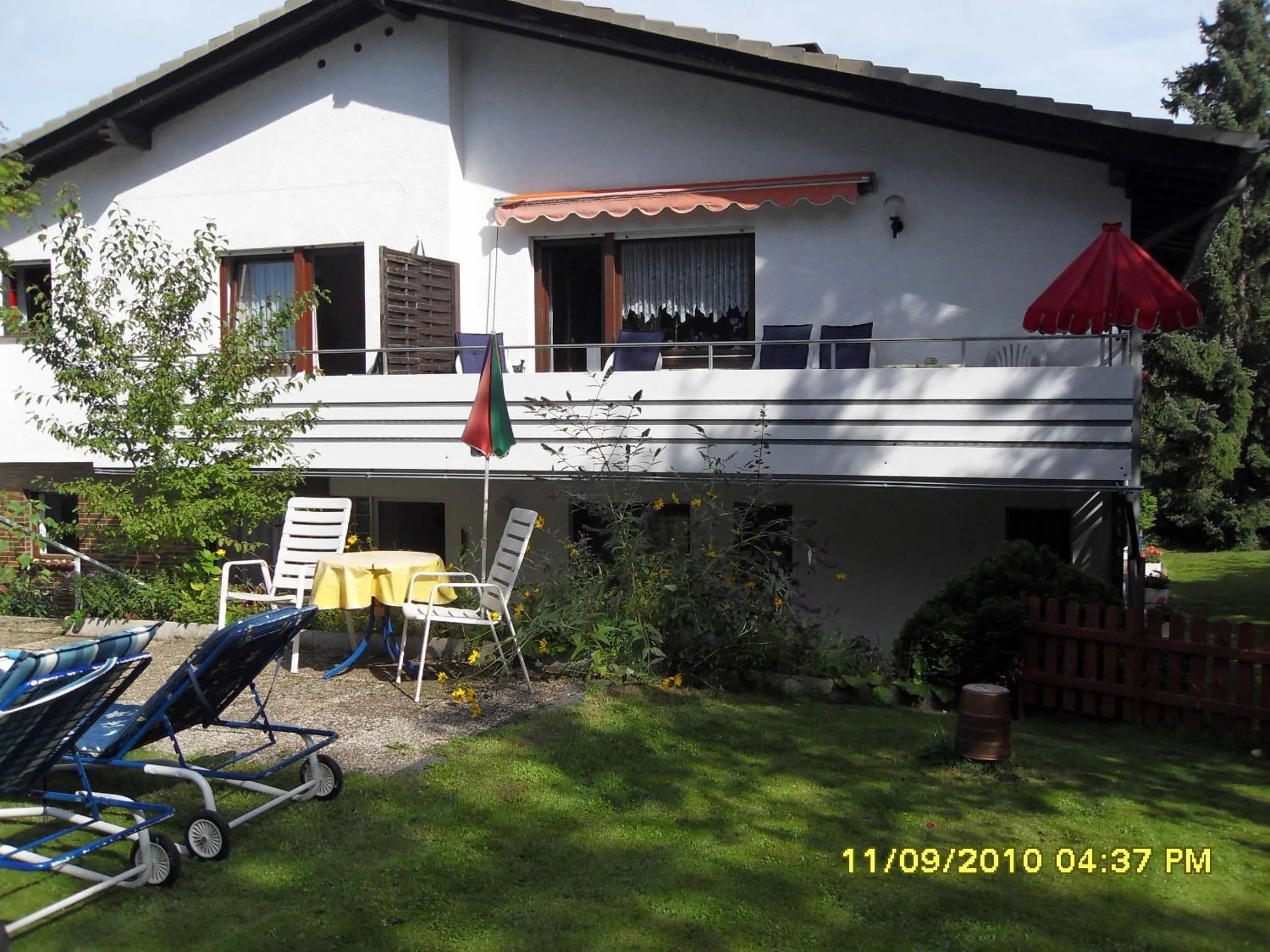 Property building in Hotel Del Sol